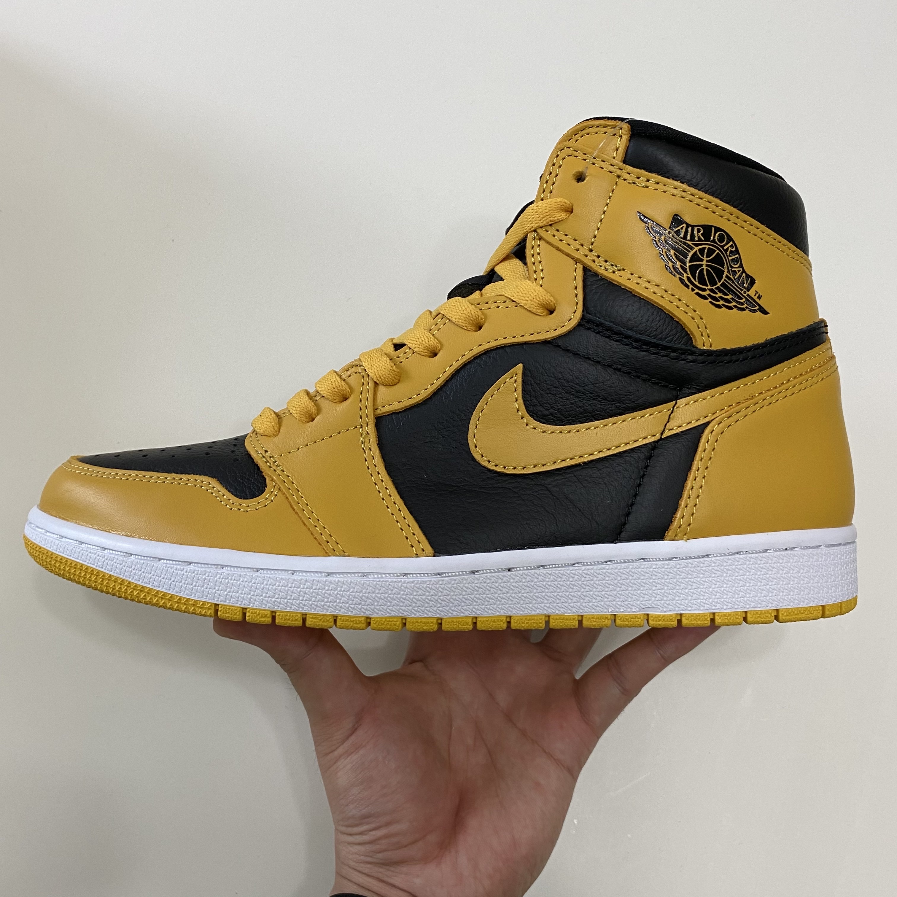 Jordan 1 Retro High OG Pollen 착용 스타일 - 2
