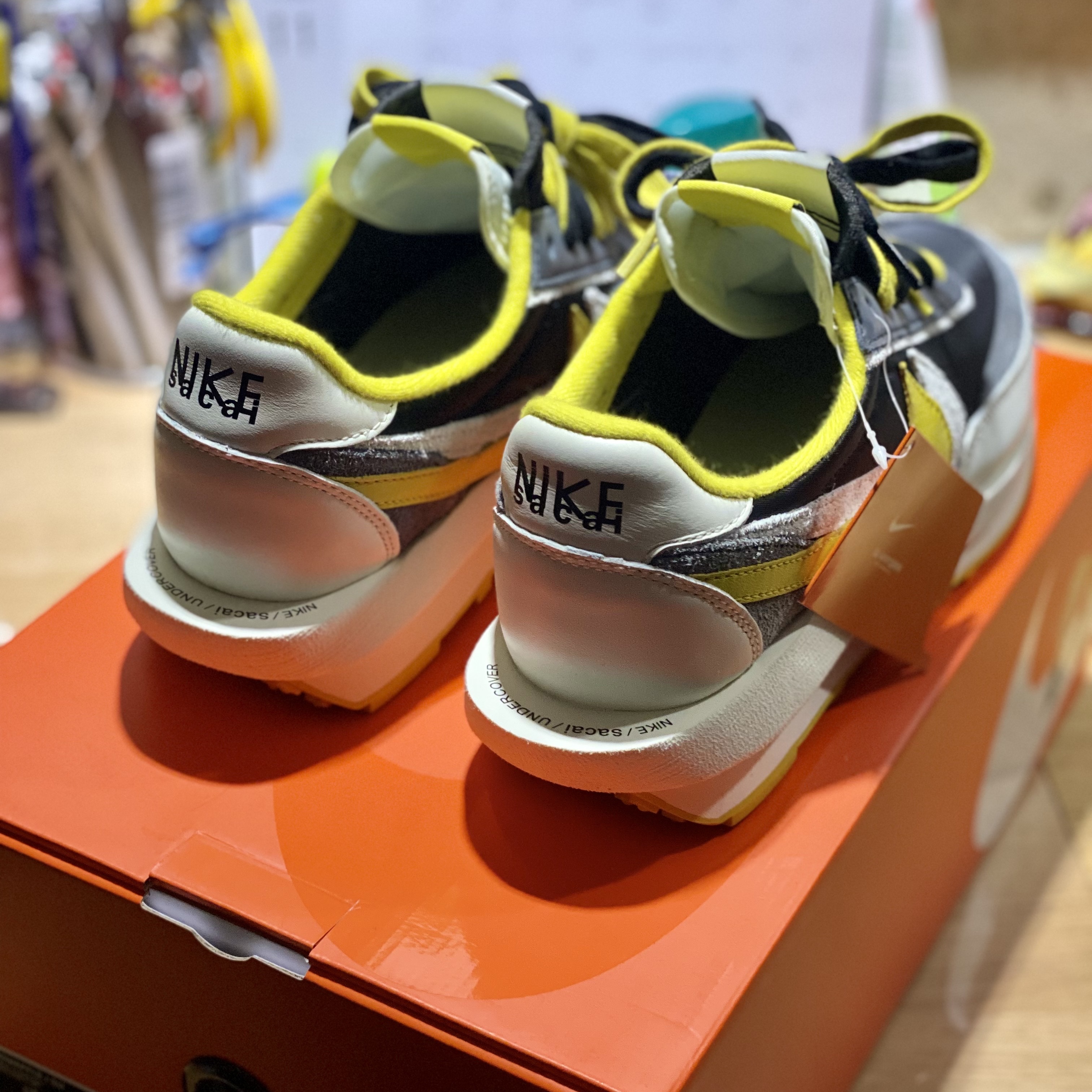 Nike x Sacai x Undercover LDWaffle Black Bright Citron 착용 스타일 - 3