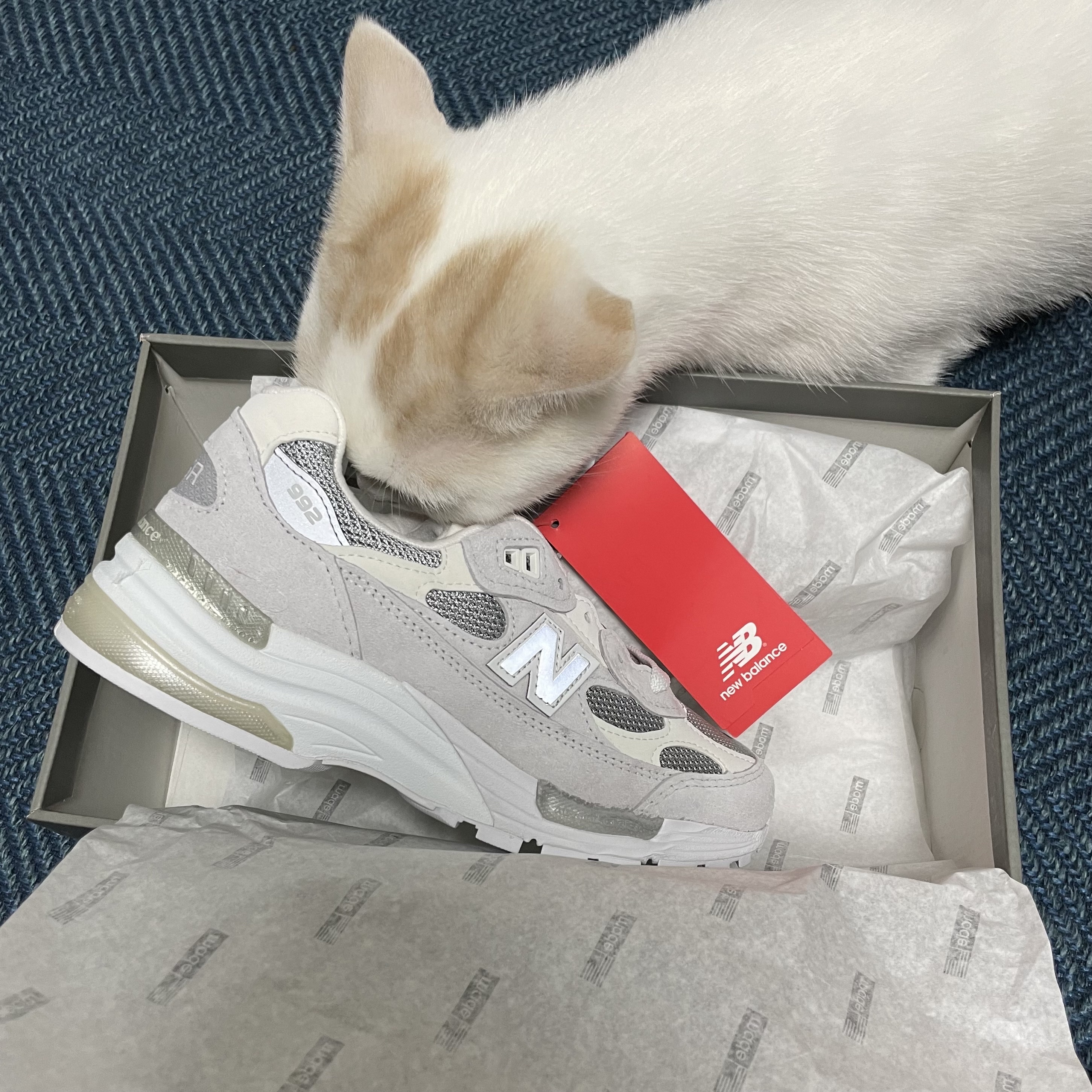 New Balance 992 Made in USA White Silver 착용 스타일