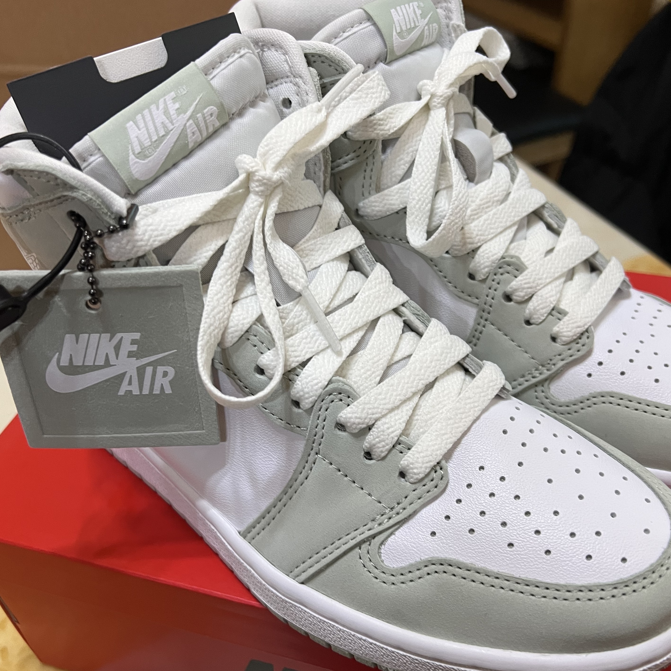 (W) Jordan 1 Retro High OG Seafoam 착용 스타일