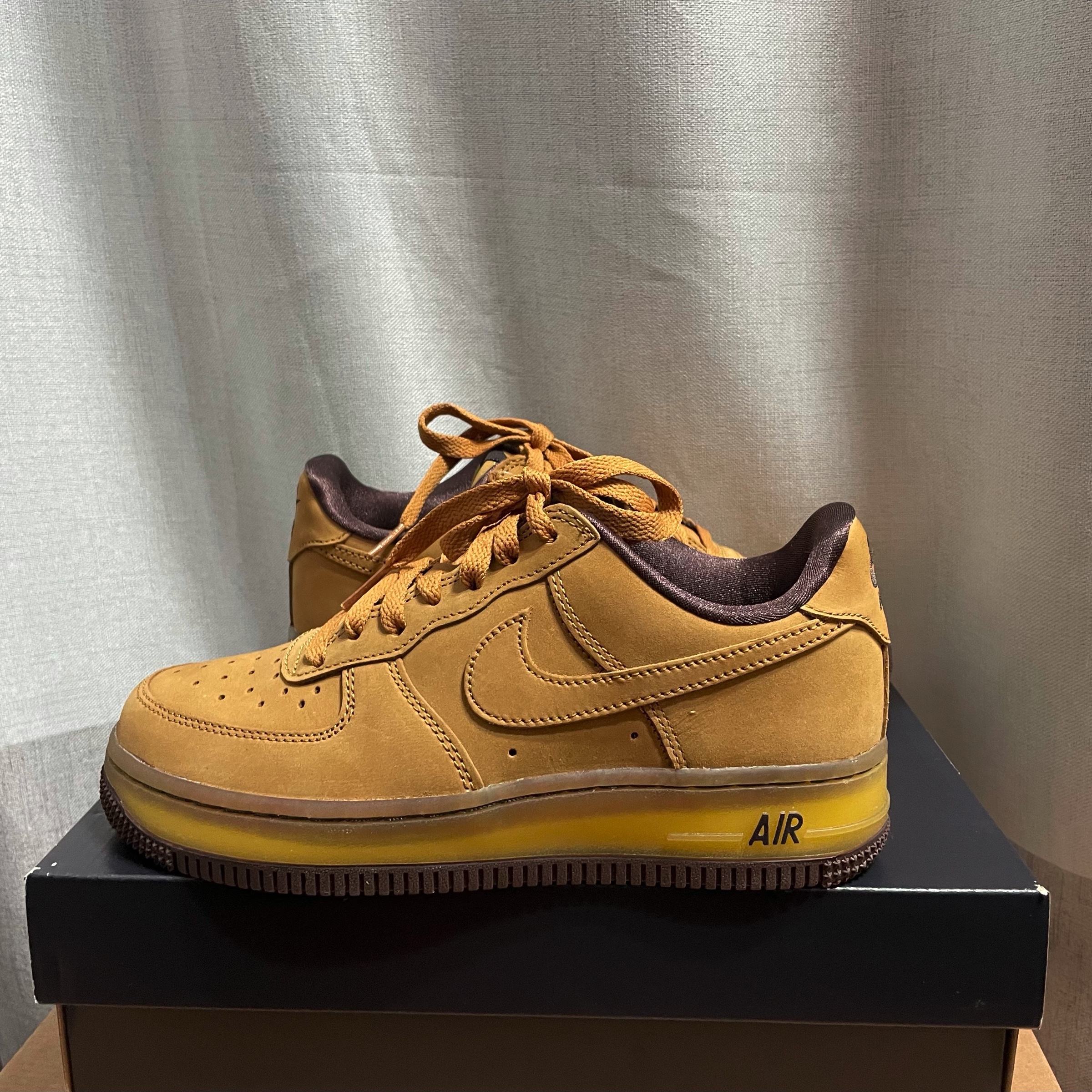 Nike Air Force 1 Low Retro SP Wheat Mocha 착용 스타일 - 1