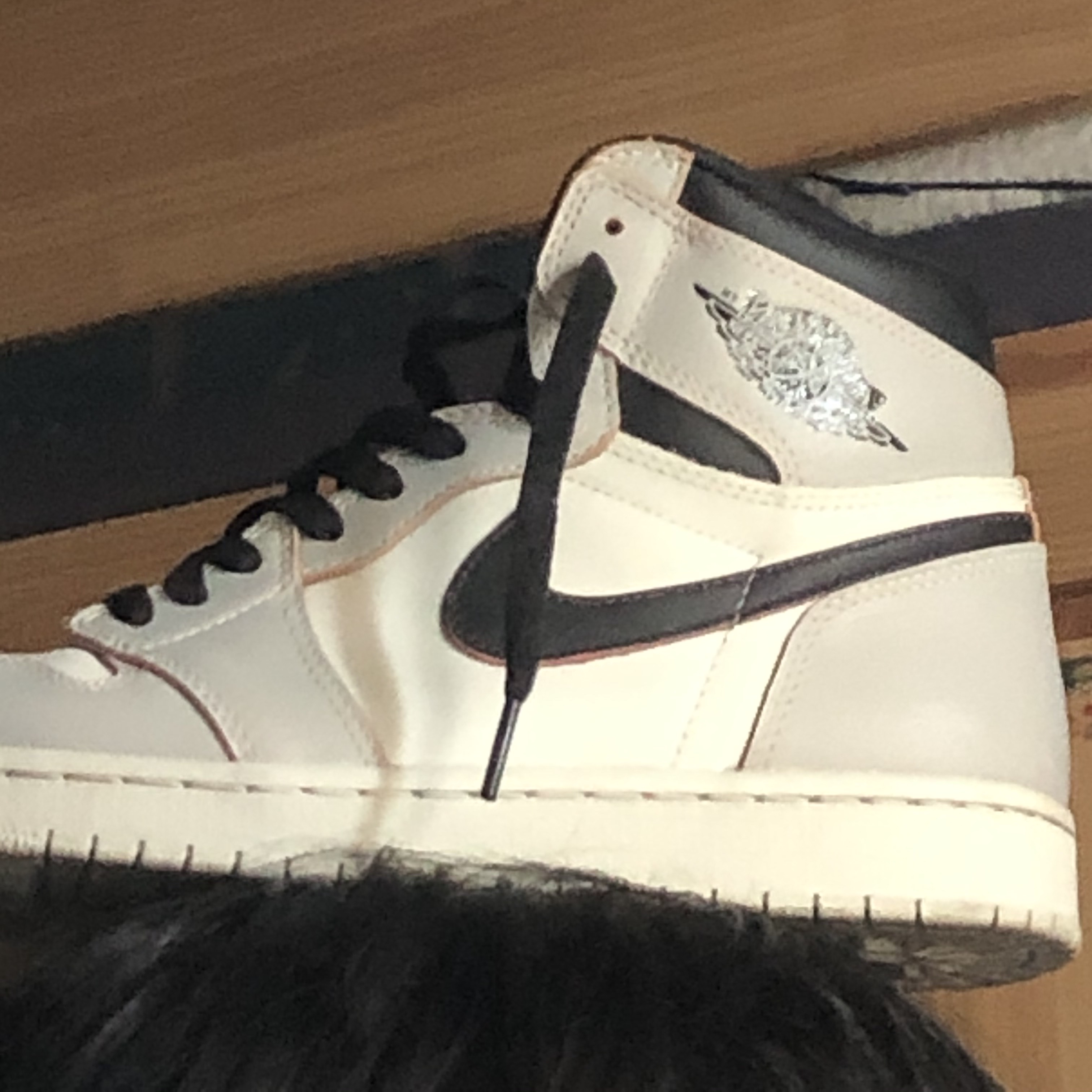 Jordan 1 Retro High OG Defiant SB NYC to Paris 착용 스타일