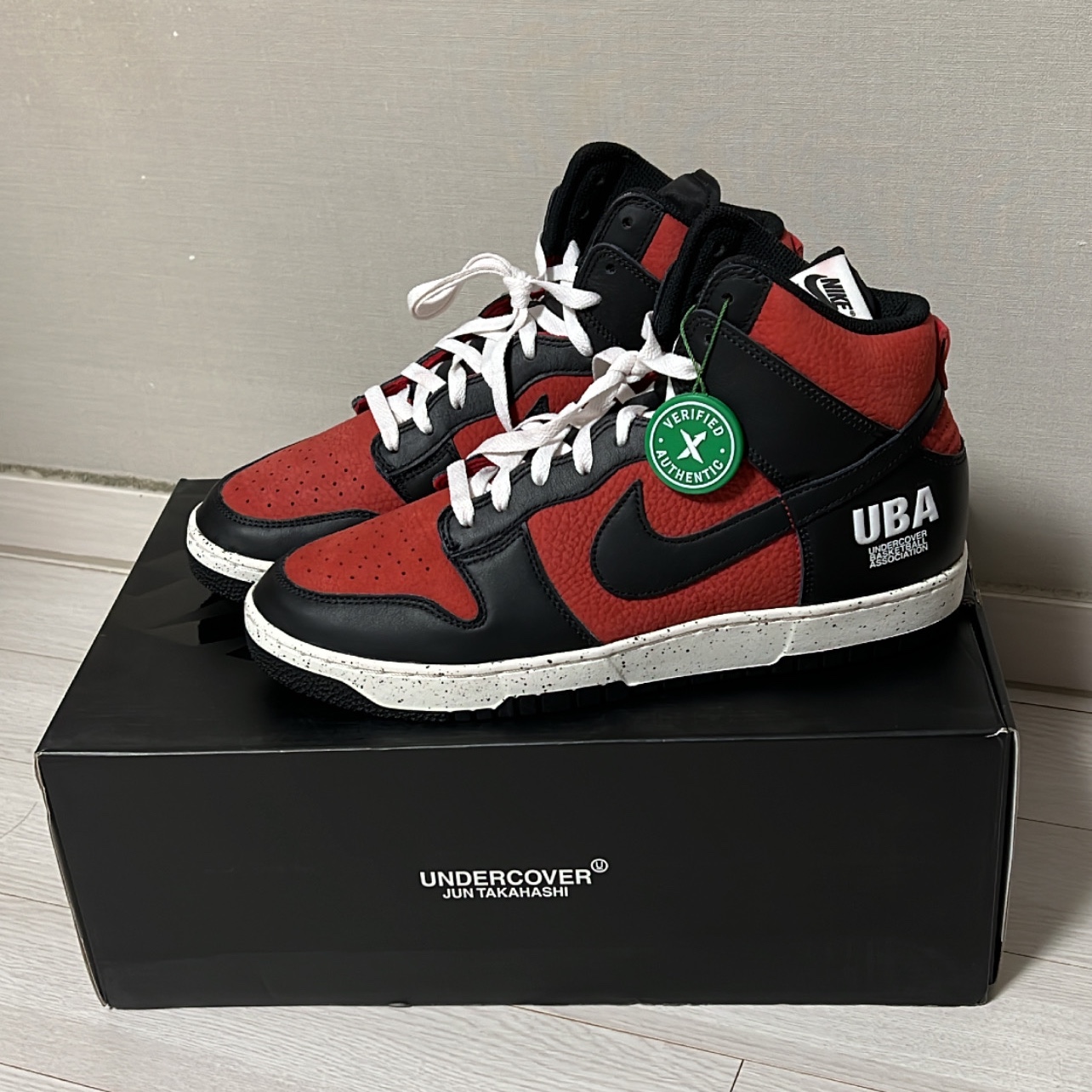 Nike x Undercover Dunk High 1985 Gym Red 착용 스타일