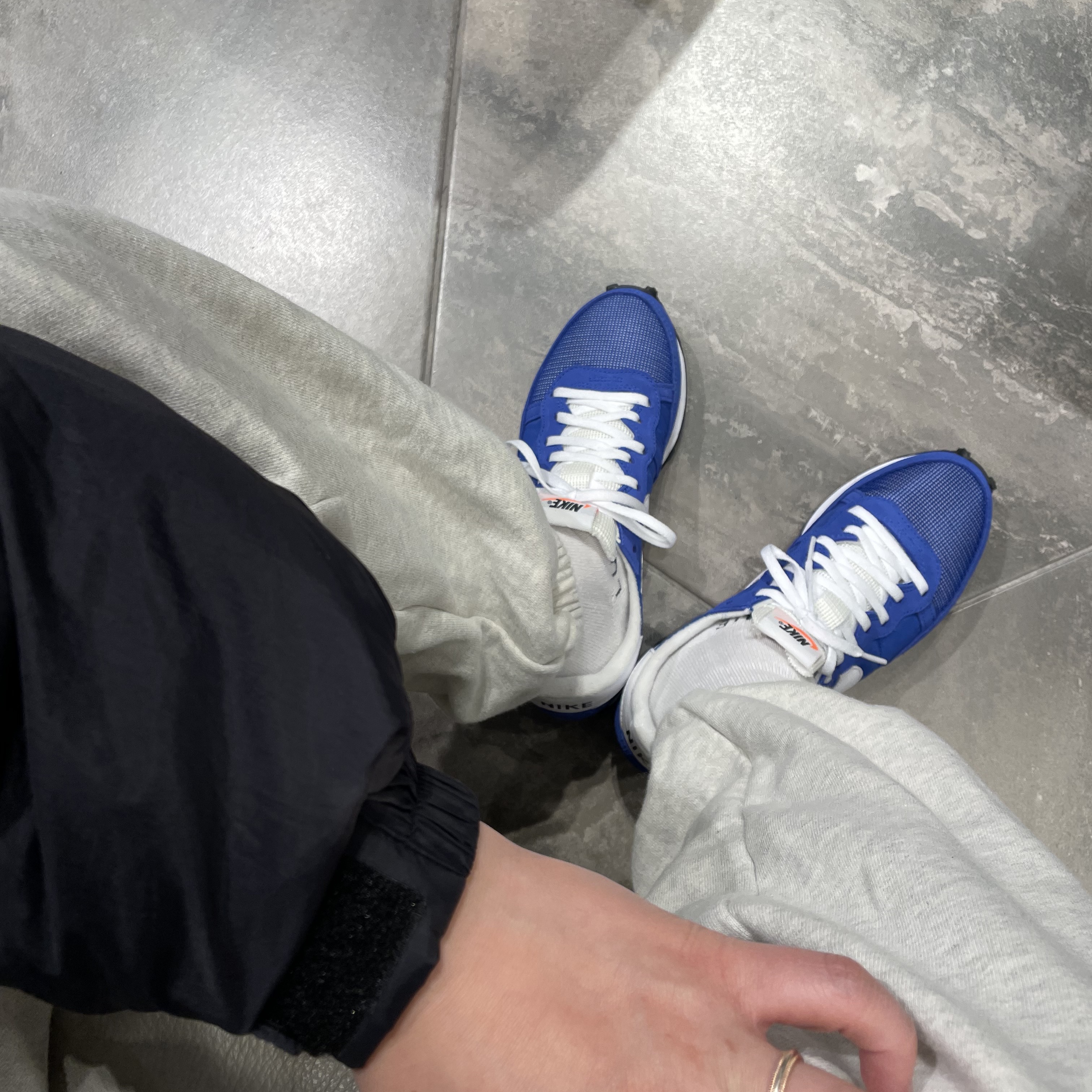Nike Challenger OG Racer Blue 착용 스타일