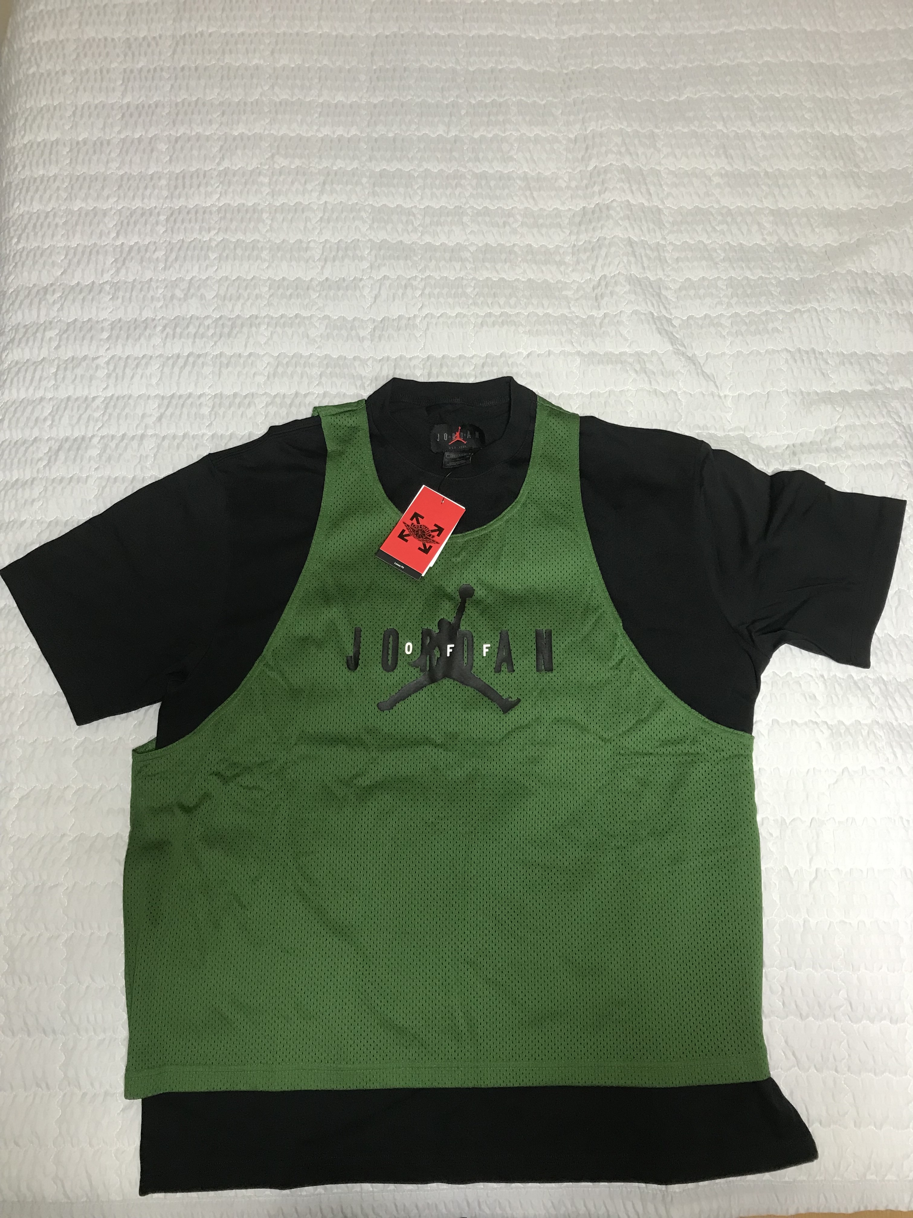 Jordan x Off-White S/S Top Forest Green Black - Asia 착용 스타일 - 2