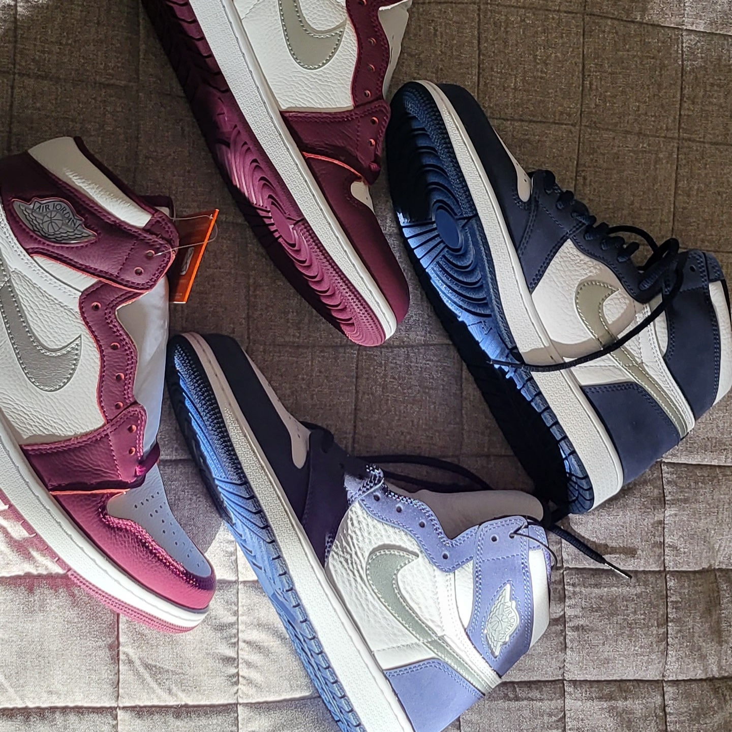 Jordan 1 Retro High OG Bordeaux, Jordan 1 Retro High OG CO.JP Midnight Navy 착용 스타일