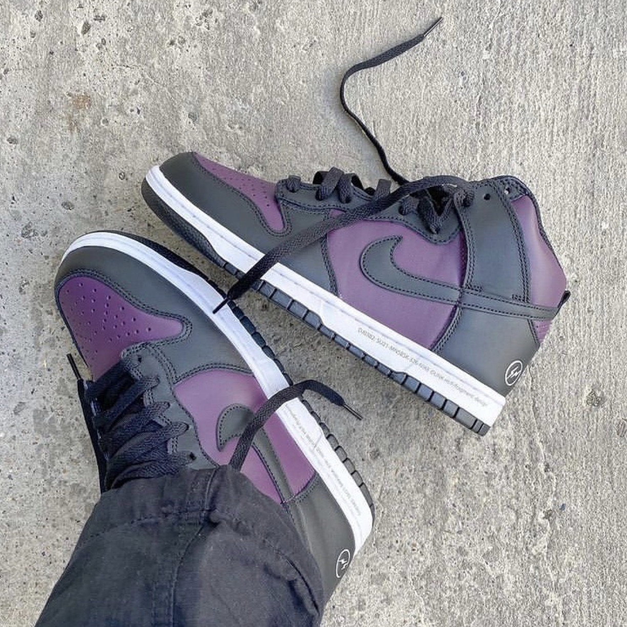 Nike x Fragment Dunk High Black 착용 스타일 - 2