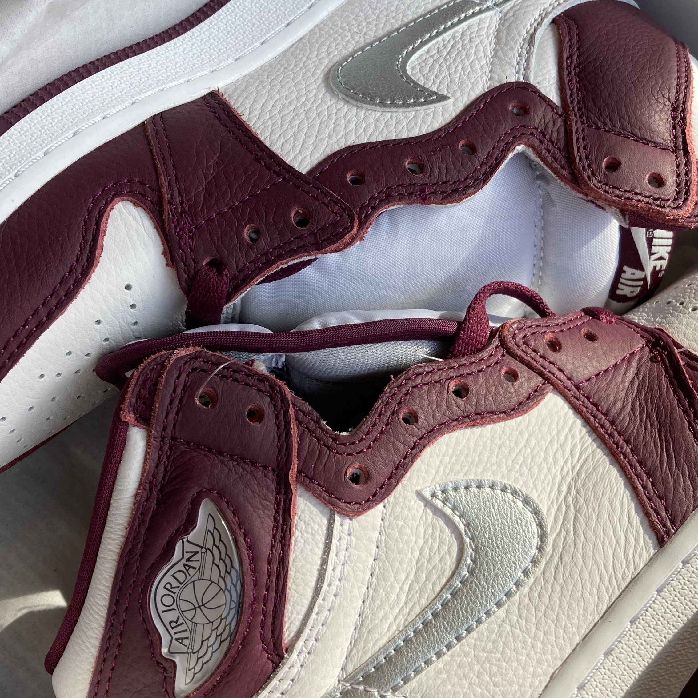 Jordan 1 Retro High OG Bordeaux, (GS) Jordan 1 Retro High OG Bordeaux 착용 스타일 - 1