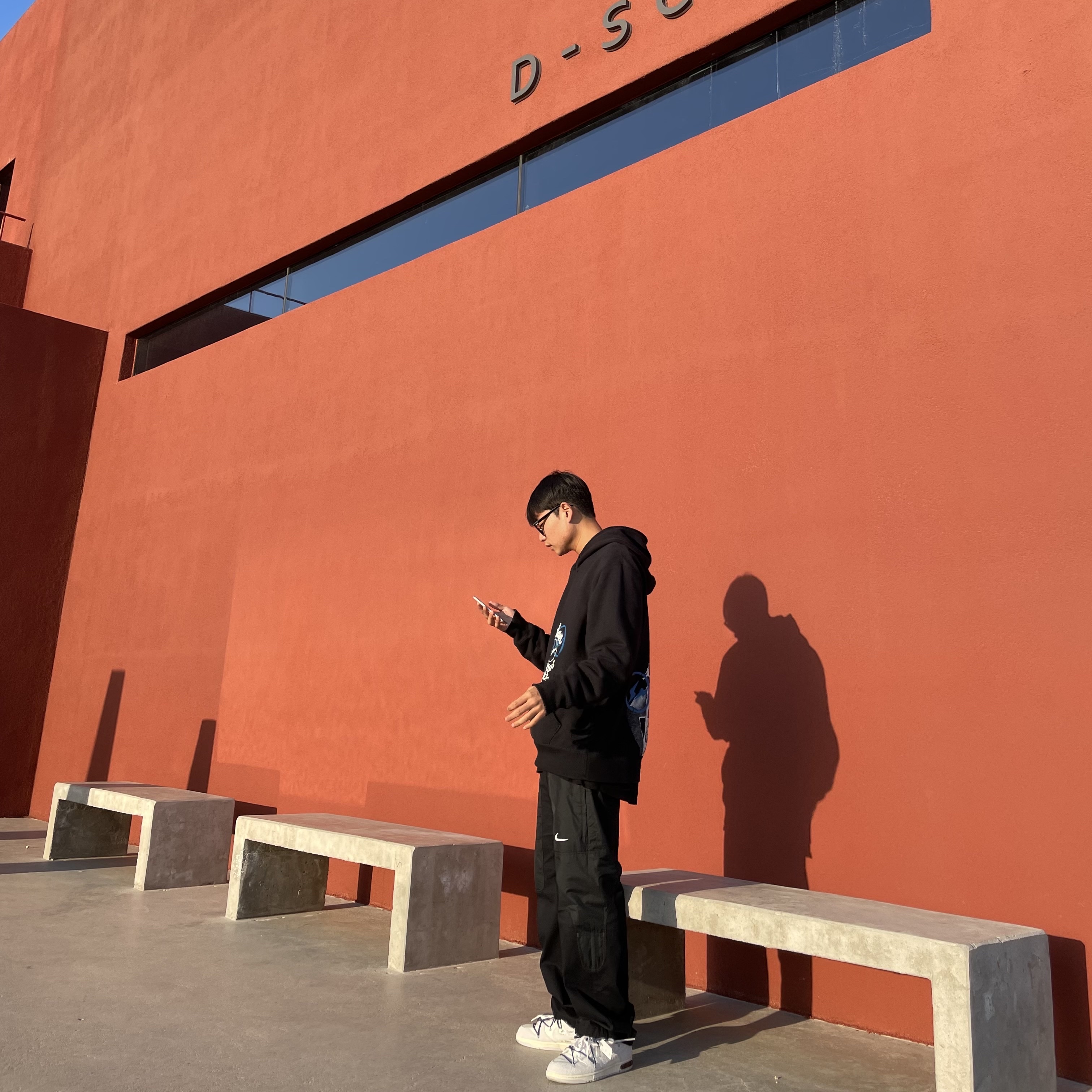Nike x Off-White NRG Pants Black, Jordan x Travis Scott x Fragment Hoodie Black (DJ0615-010) 착용 스타일 - 3