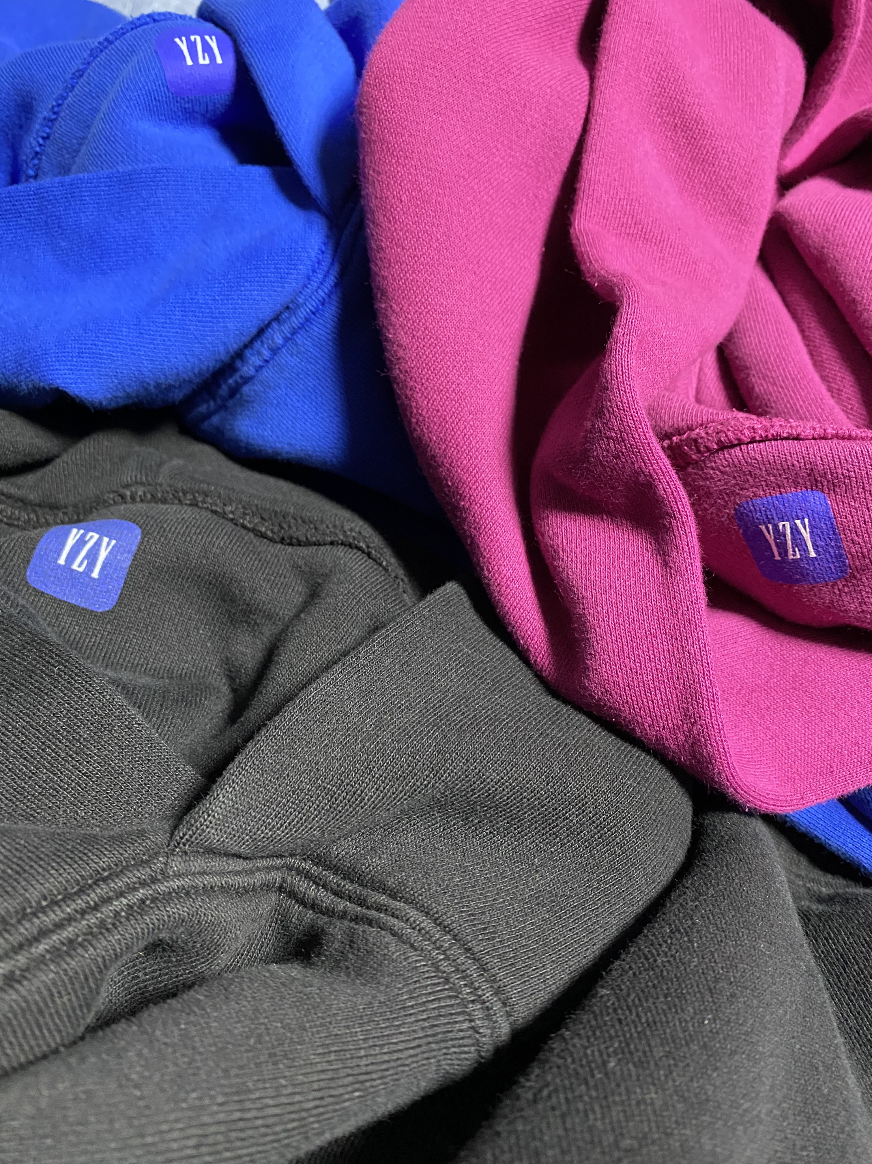 Yeezy Gap Hoodie Black, Yeezy Gap Hoodie Purple 착용 스타일