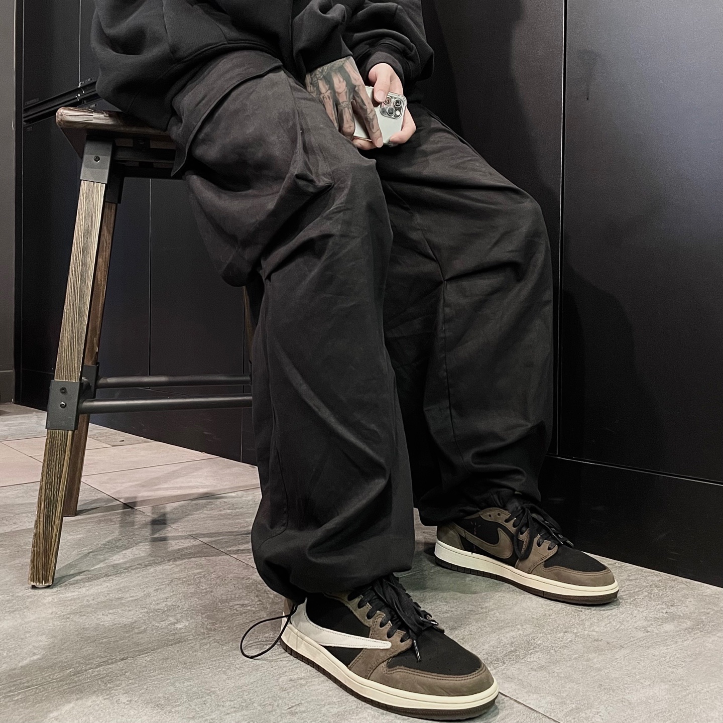 Jordan 1 x Travis Scott Retro Low OG SP Mocha 착용 스타일