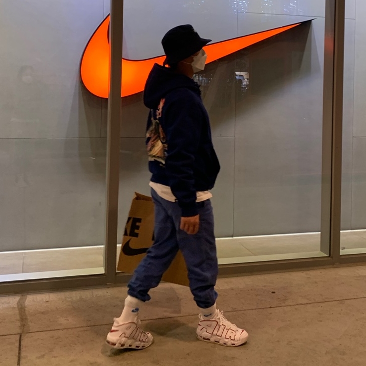 Nike Air More Uptempo White Varsity Red 2021, Nike NRG ACG Hoodie Wizard Blue Void - Asia 착용 스타일 - 2