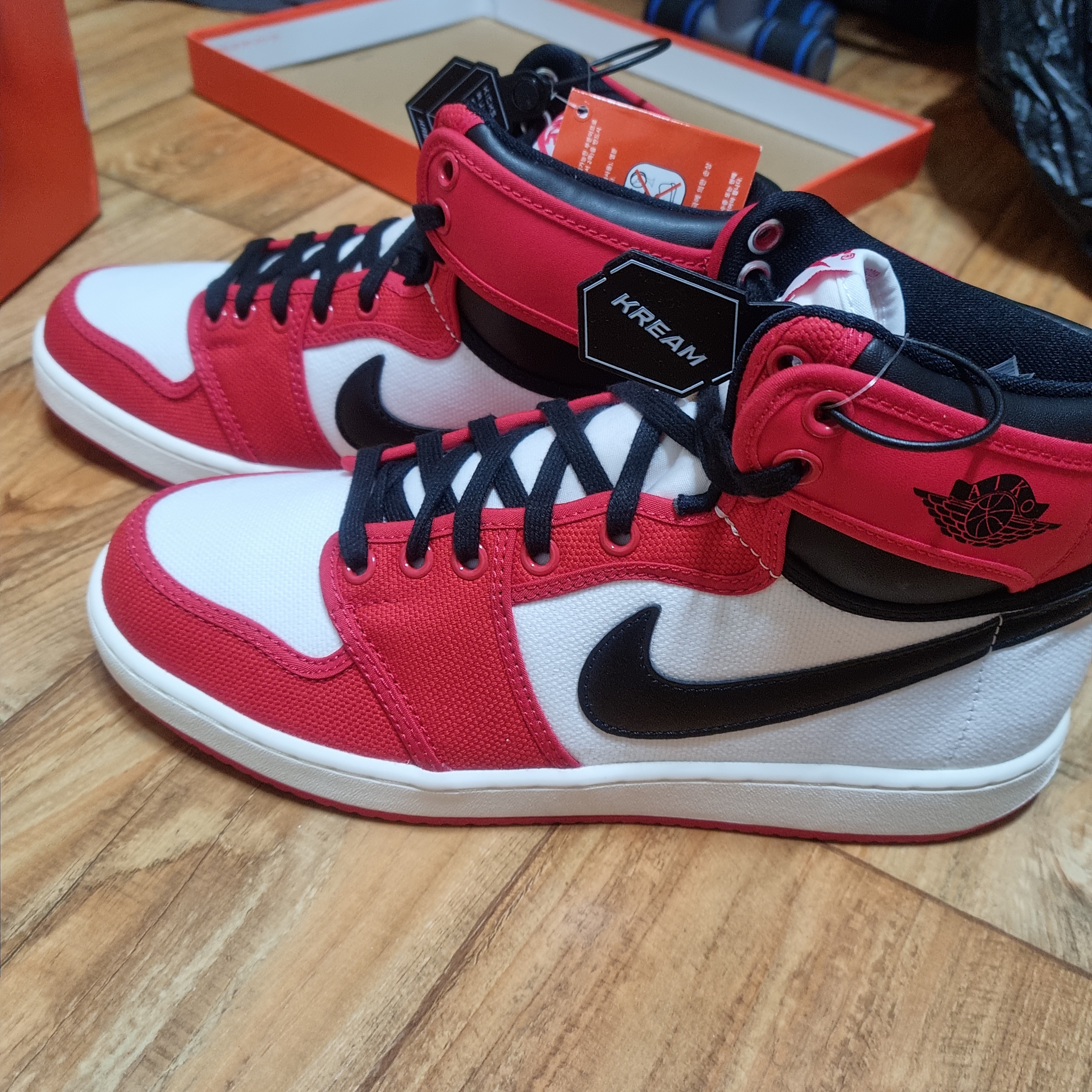 Jordan 1 KO Chicago 2021 착용 스타일 - 1