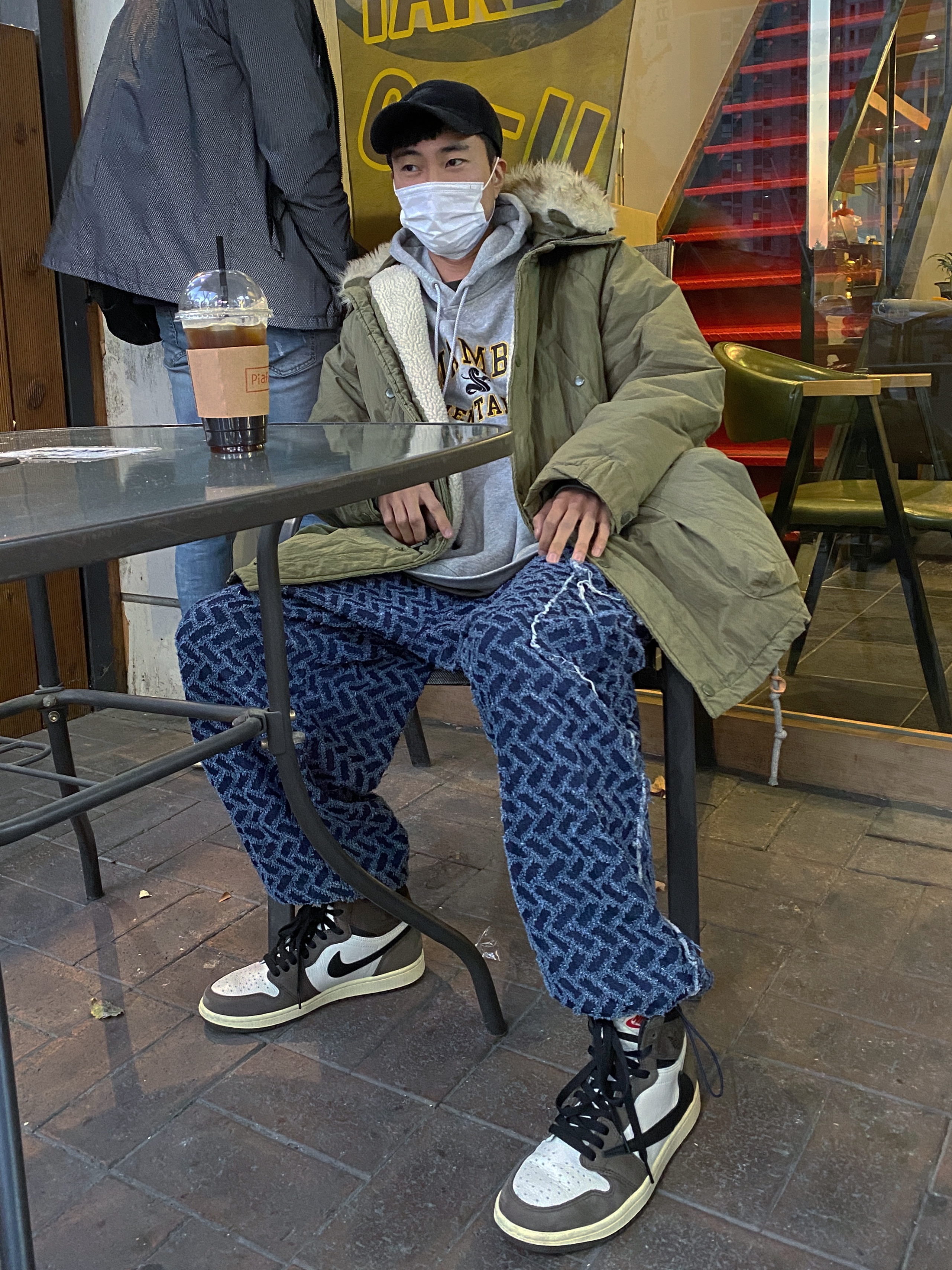 Jordan 1 x Travis Scott Retro High OG SP Mocha 착용 스타일
