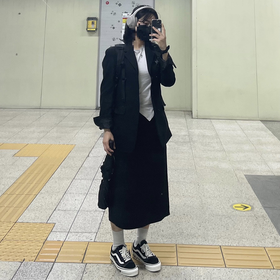 Vans Vault x CDG OG Old Skool LX Side Wall 착용 스타일 - 3