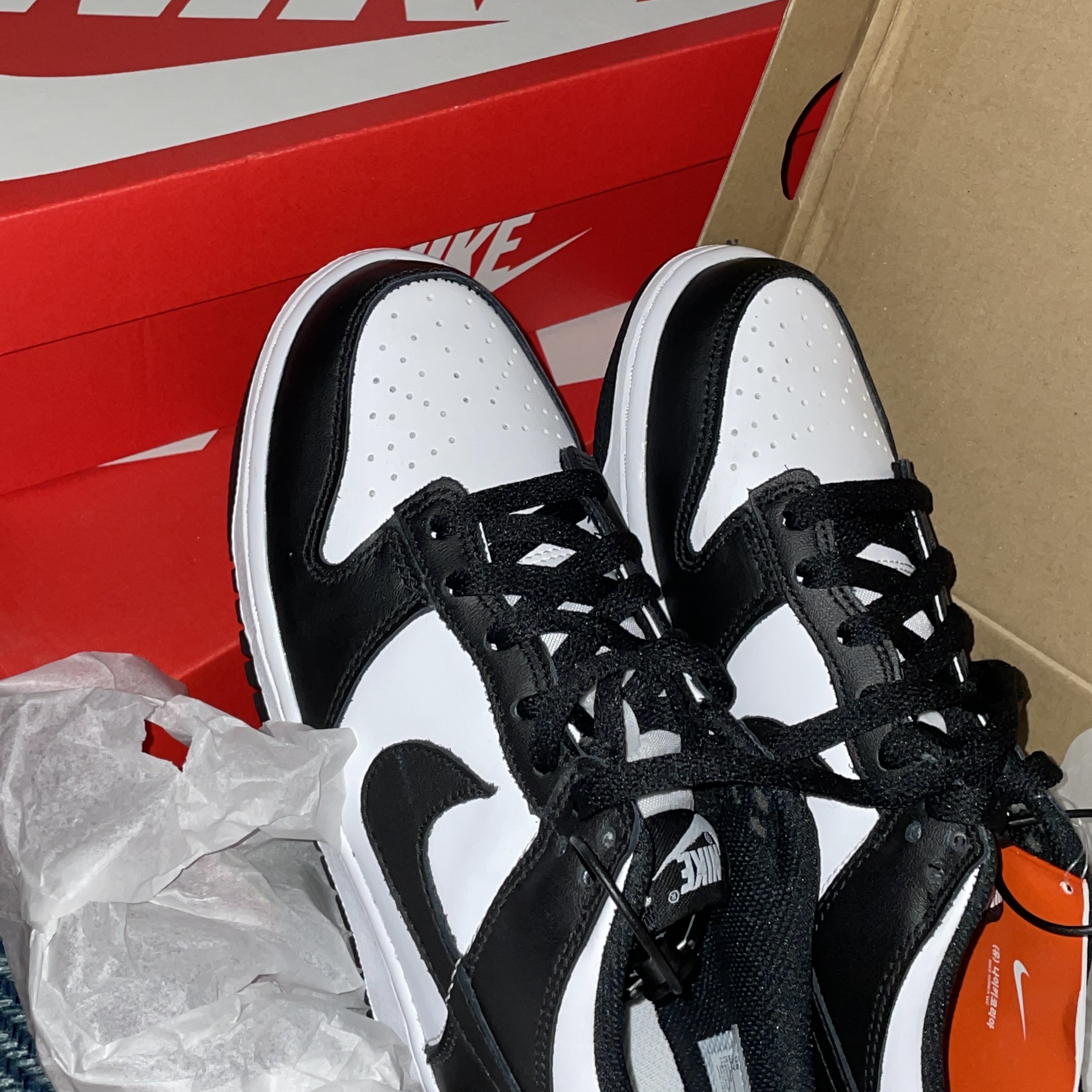 (GS) Nike Dunk Low Black 착용 스타일