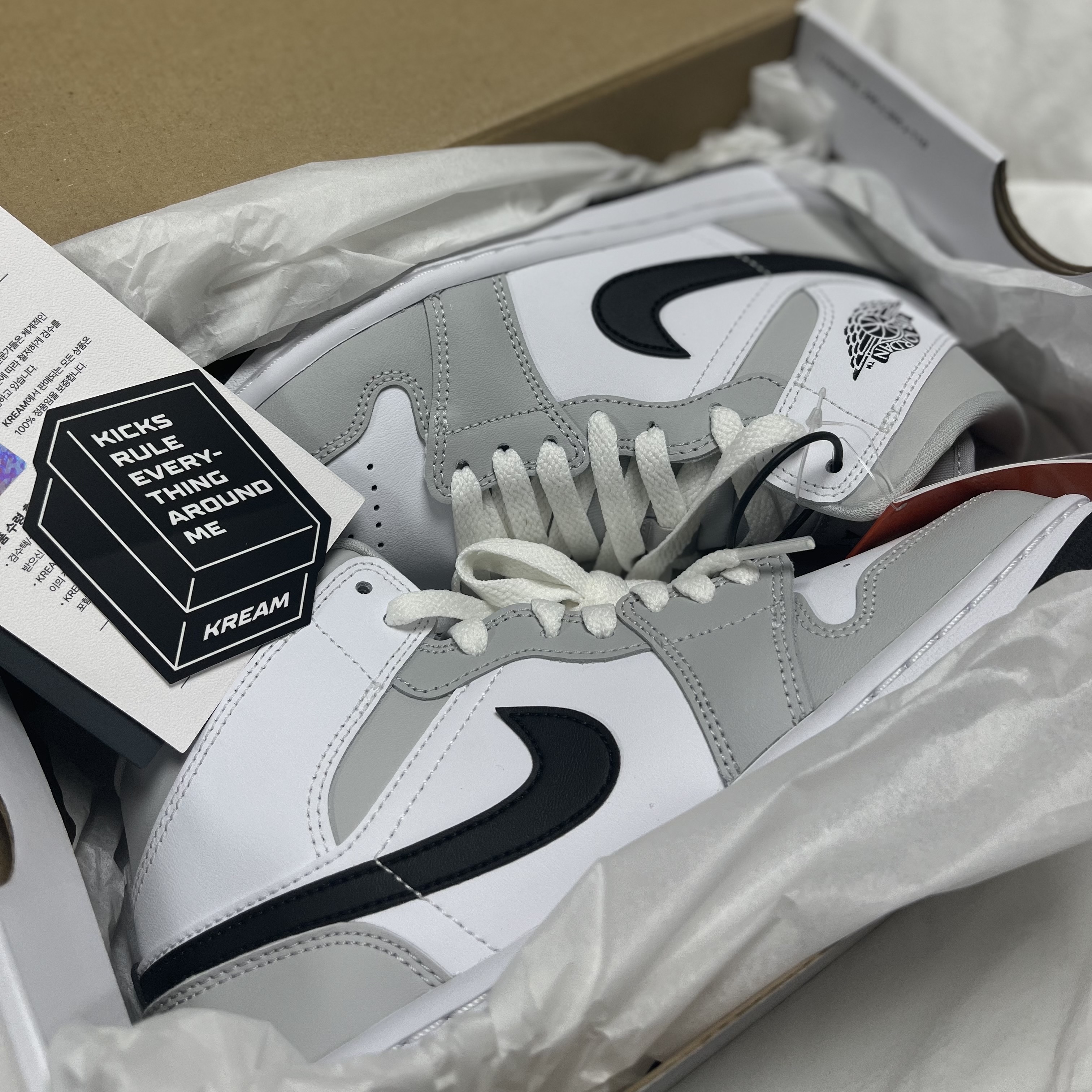 (W) Jordan 1 Mid Grey Fog 착용 스타일 - 2