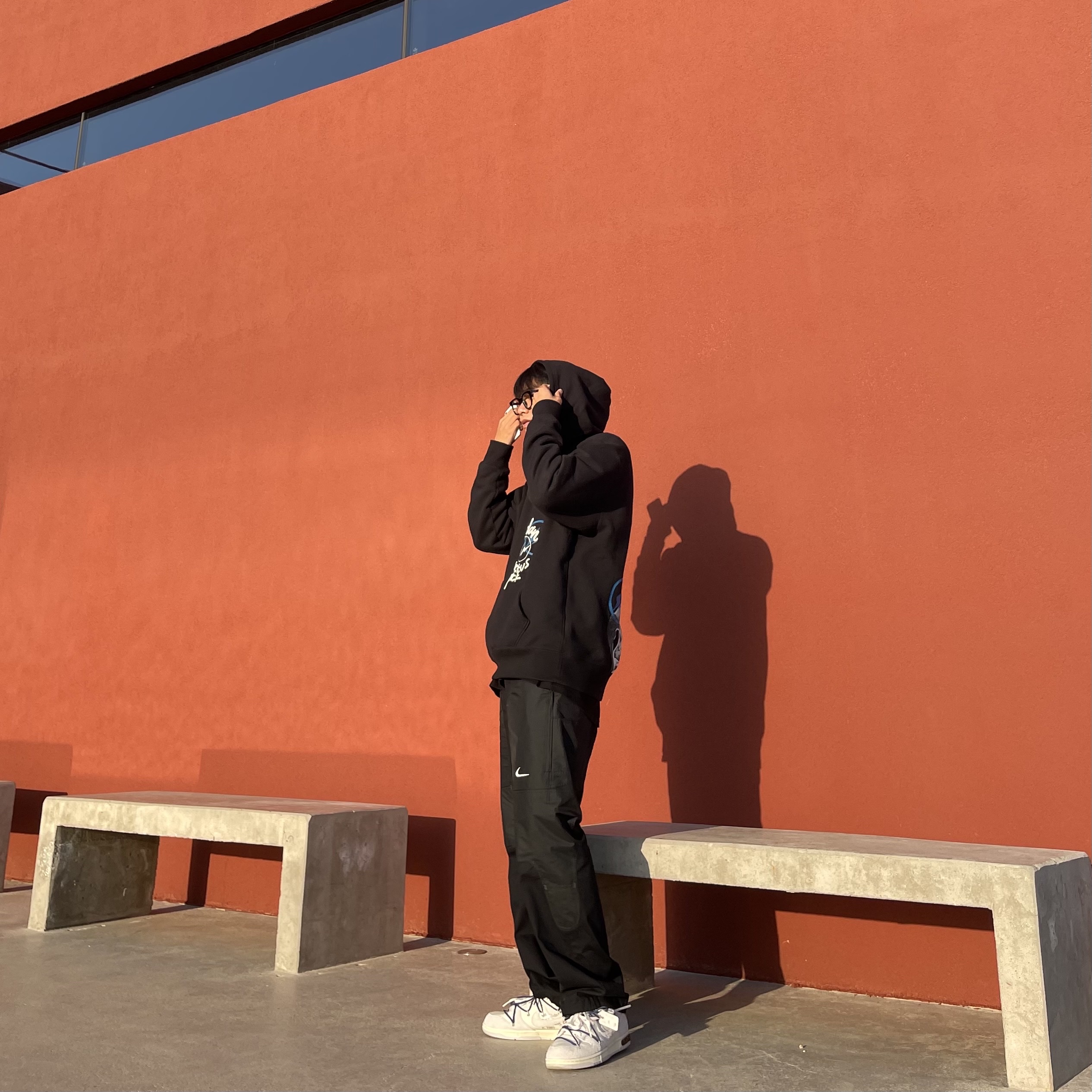 Nike x Off-White NRG Pants Black, Jordan x Travis Scott x Fragment Hoodie Black (DJ0615-010) 착용 스타일 - 1