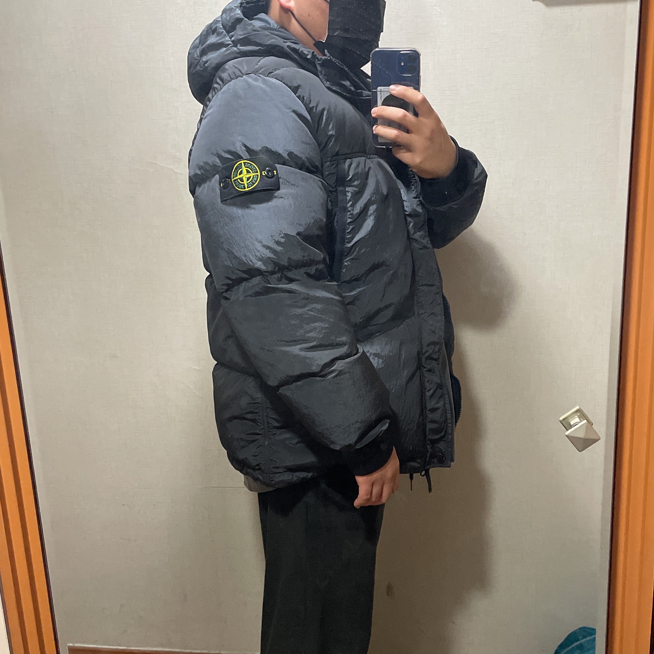 Stone Island 44508 Nylon Metal Down-TC Jacket Dark Grey - 21FW 착용 스타일 - 3