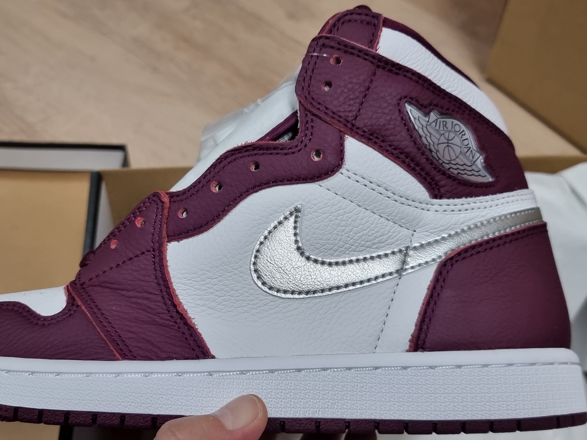 Jordan 1 Retro High OG Bordeaux 착용 스타일