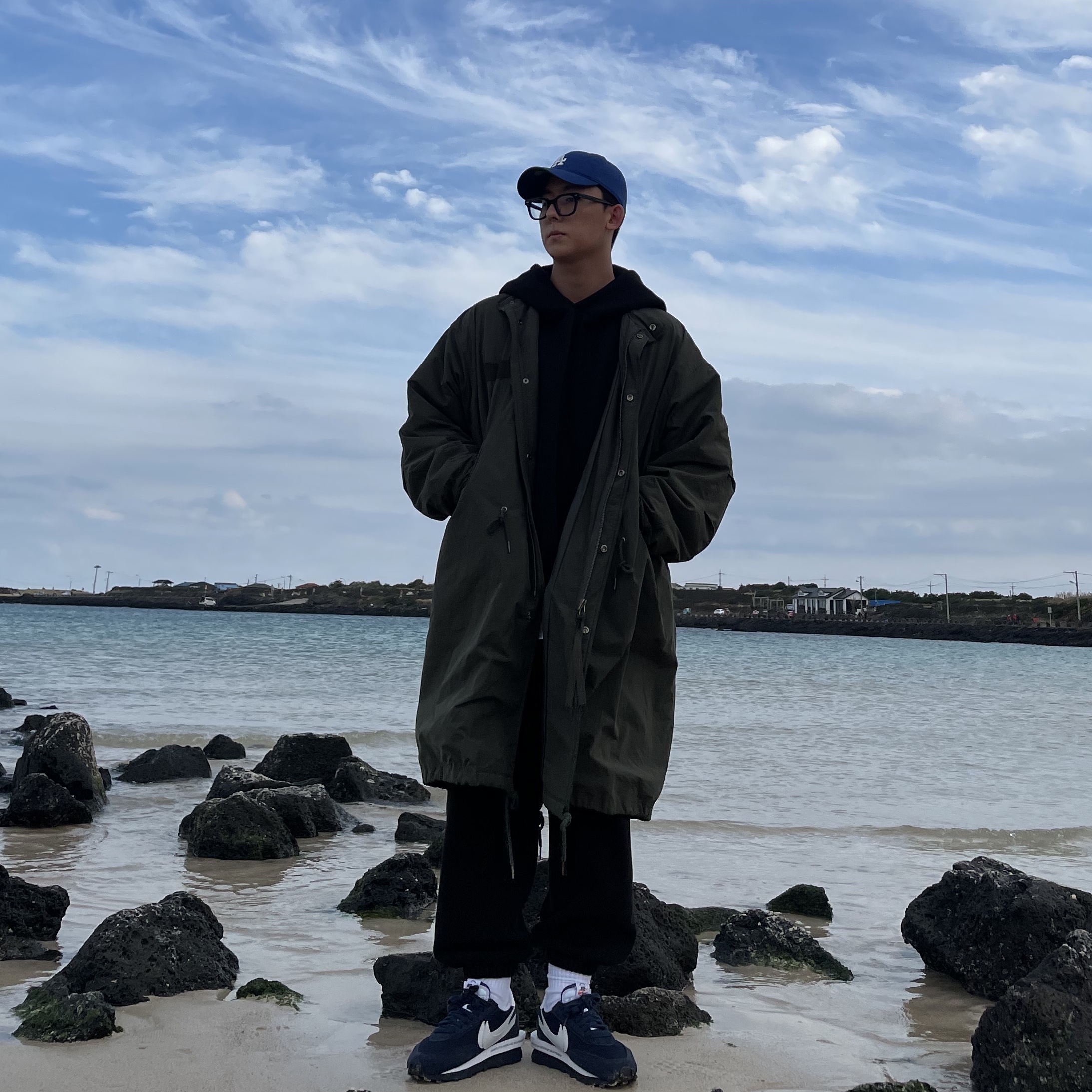 Nike x Sacai x Fragment LDWaffle Blackened Blue 착용 스타일 - 2