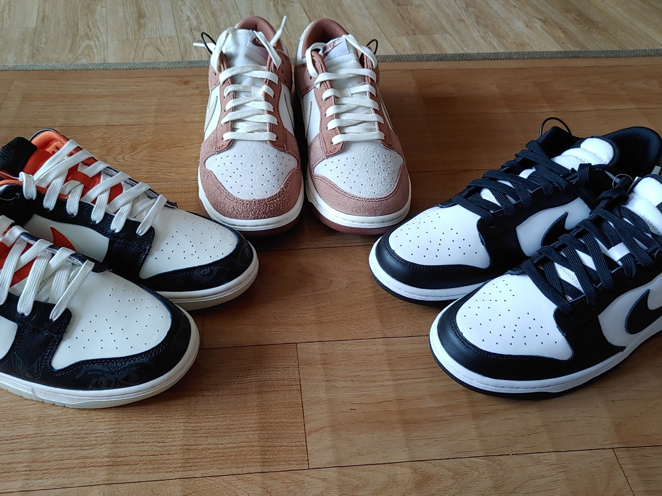Nike Dunk Low Pro Premium Medium Curry, Nike Dunk Low Retro Black 착용 스타일 - 1