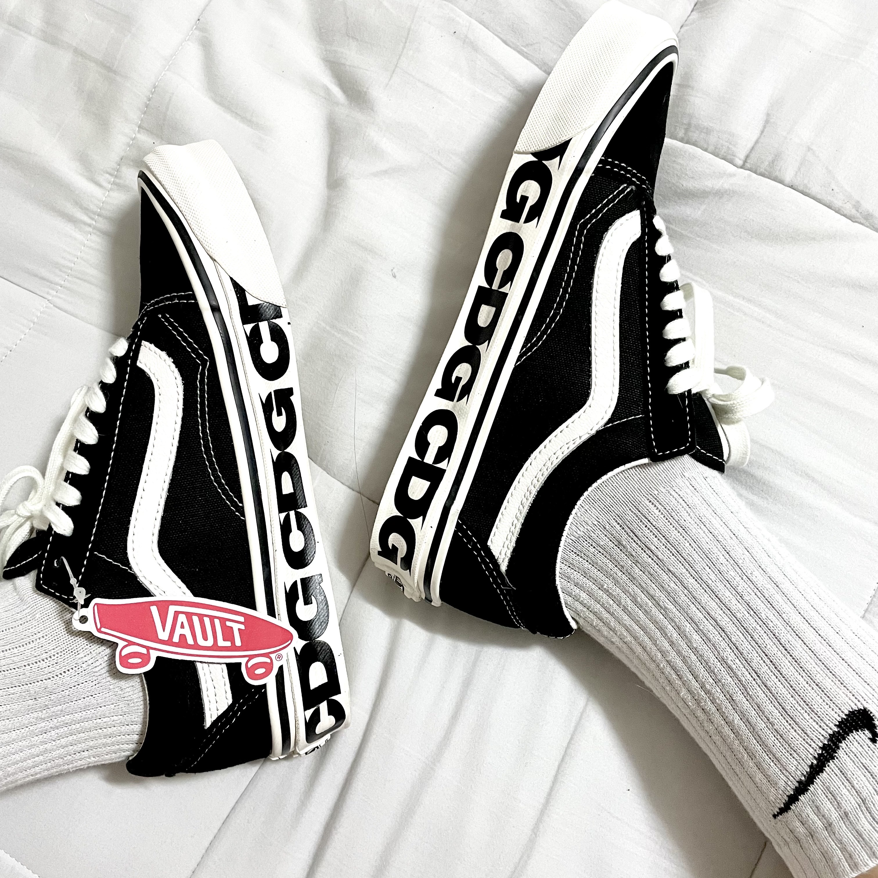 Vans Vault x CDG OG Old Skool LX Side Wall 착용 스타일 - 1