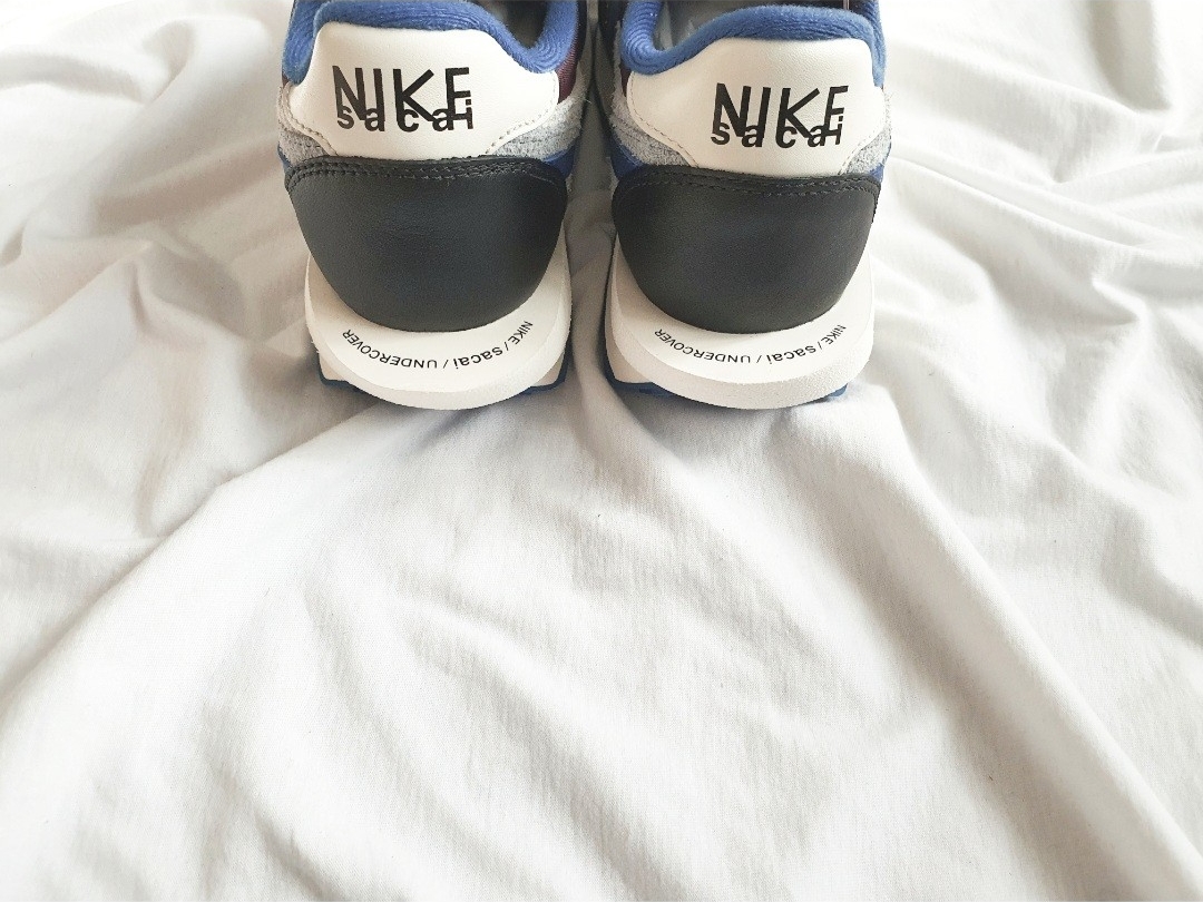 Nike x Sacai x Undercover LDWaffle Night Maroon Team Royal 착용 스타일 - 5
