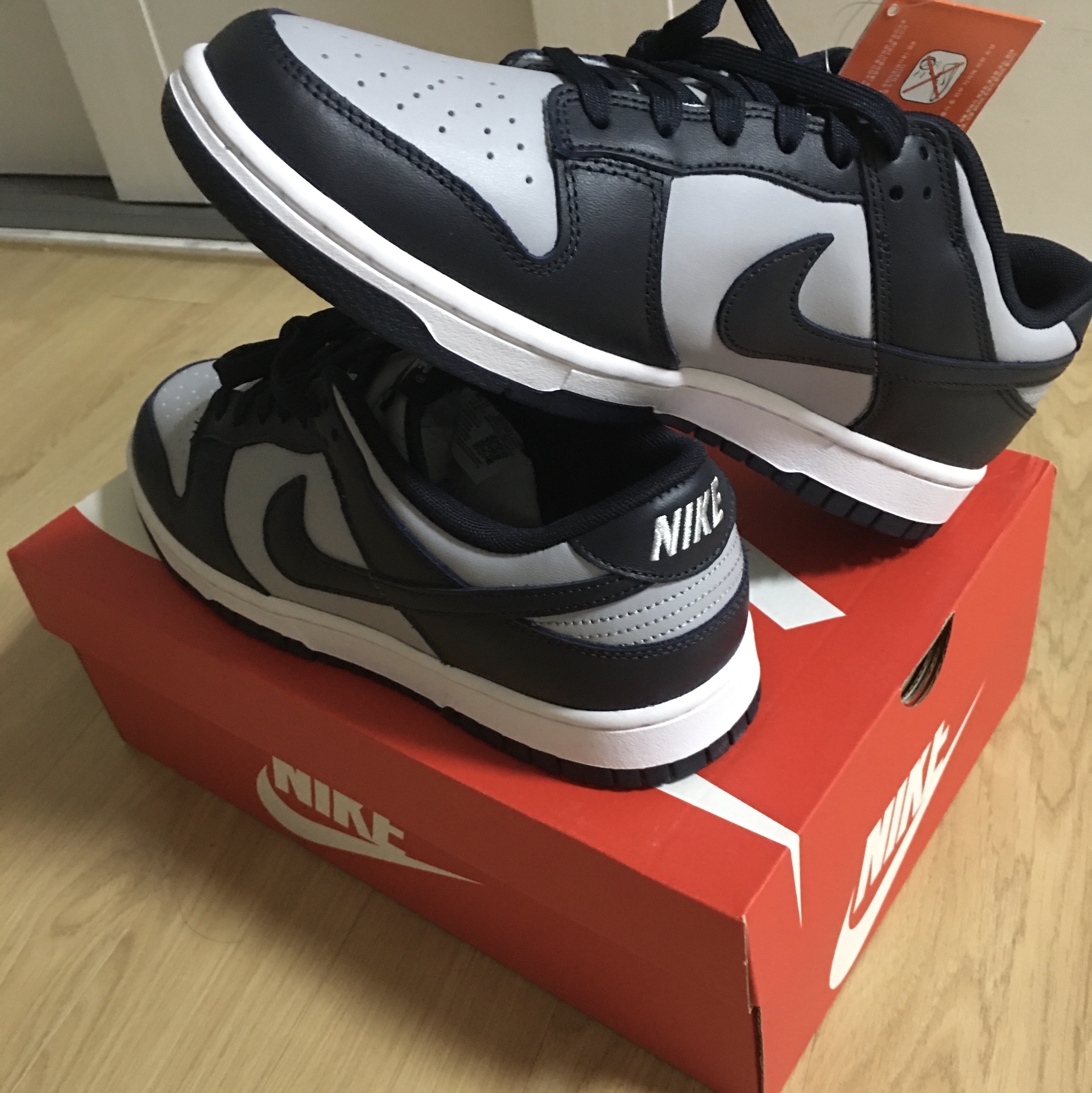 Nike Dunk Low Retro Championship Grey 착용 스타일