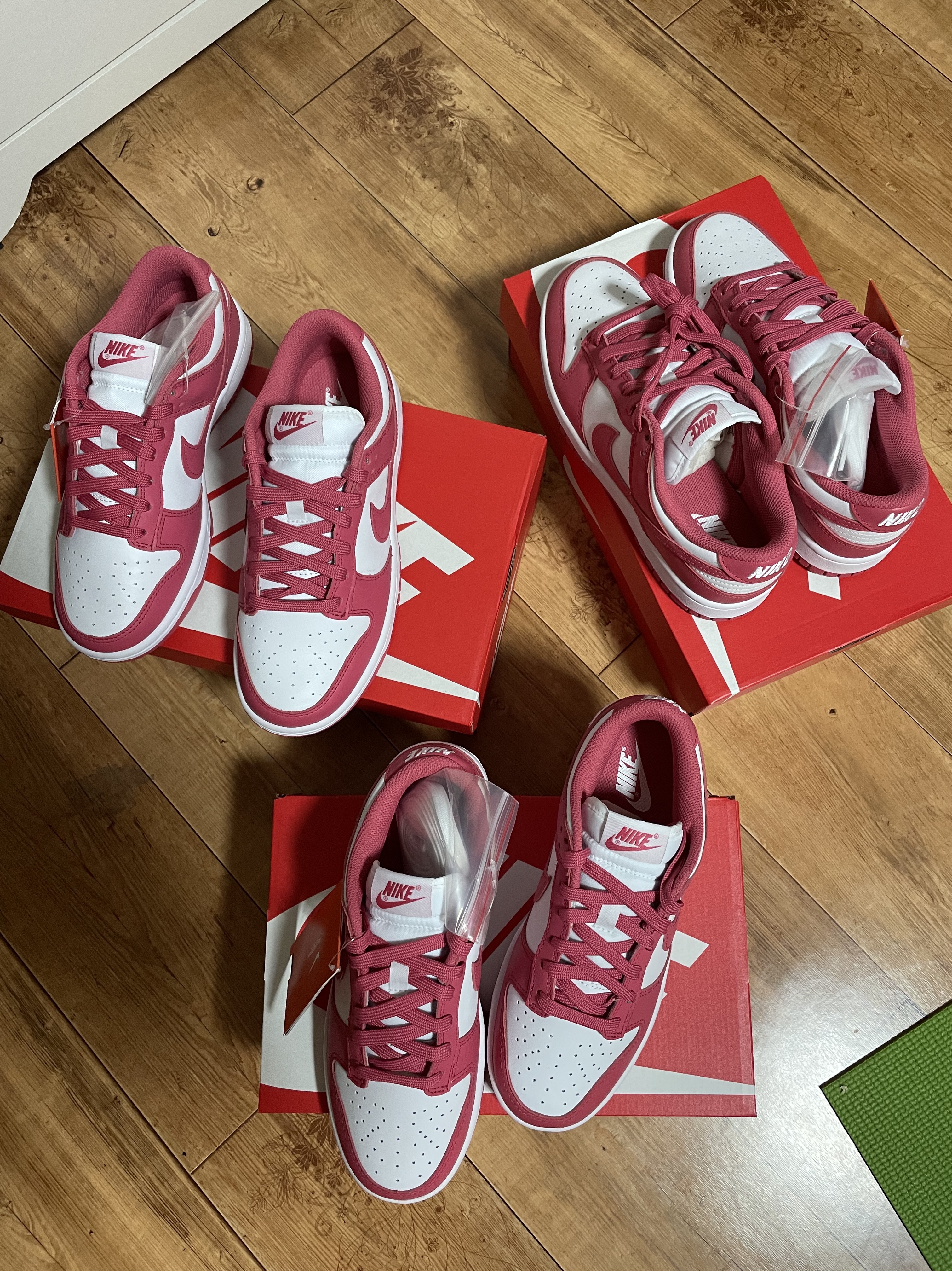 (W) Nike Dunk Low Archeo Pink 착용 스타일