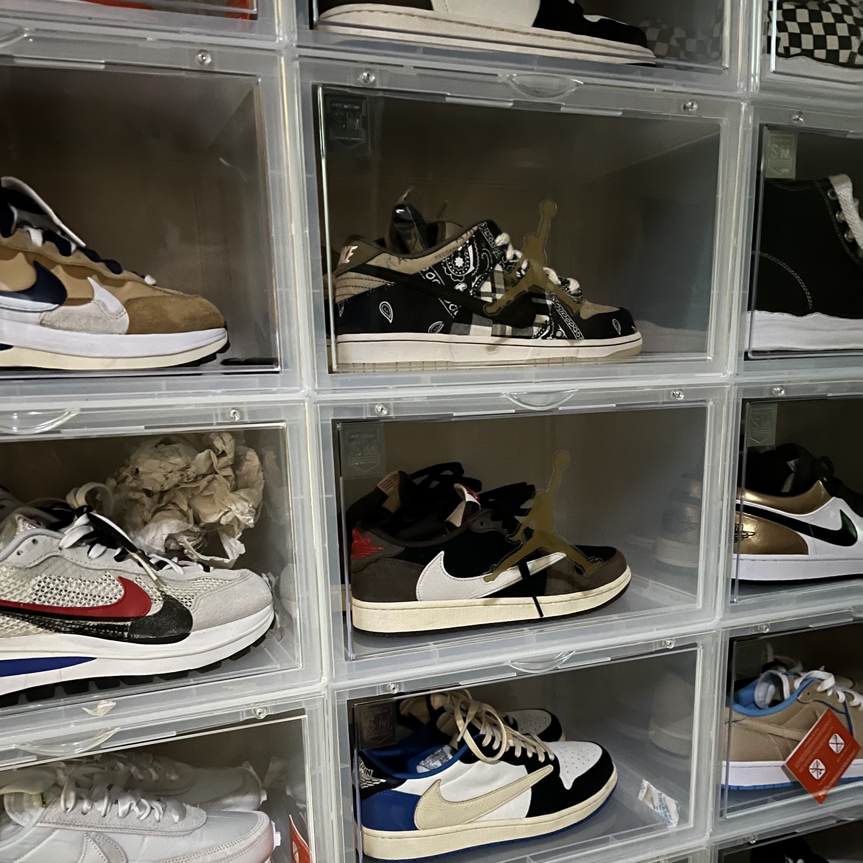 Nike x Travis Scott SB Dunk Low, Jordan 1 x Travis Scott Retro Low OG SP Mocha 착용 스타일 - 1