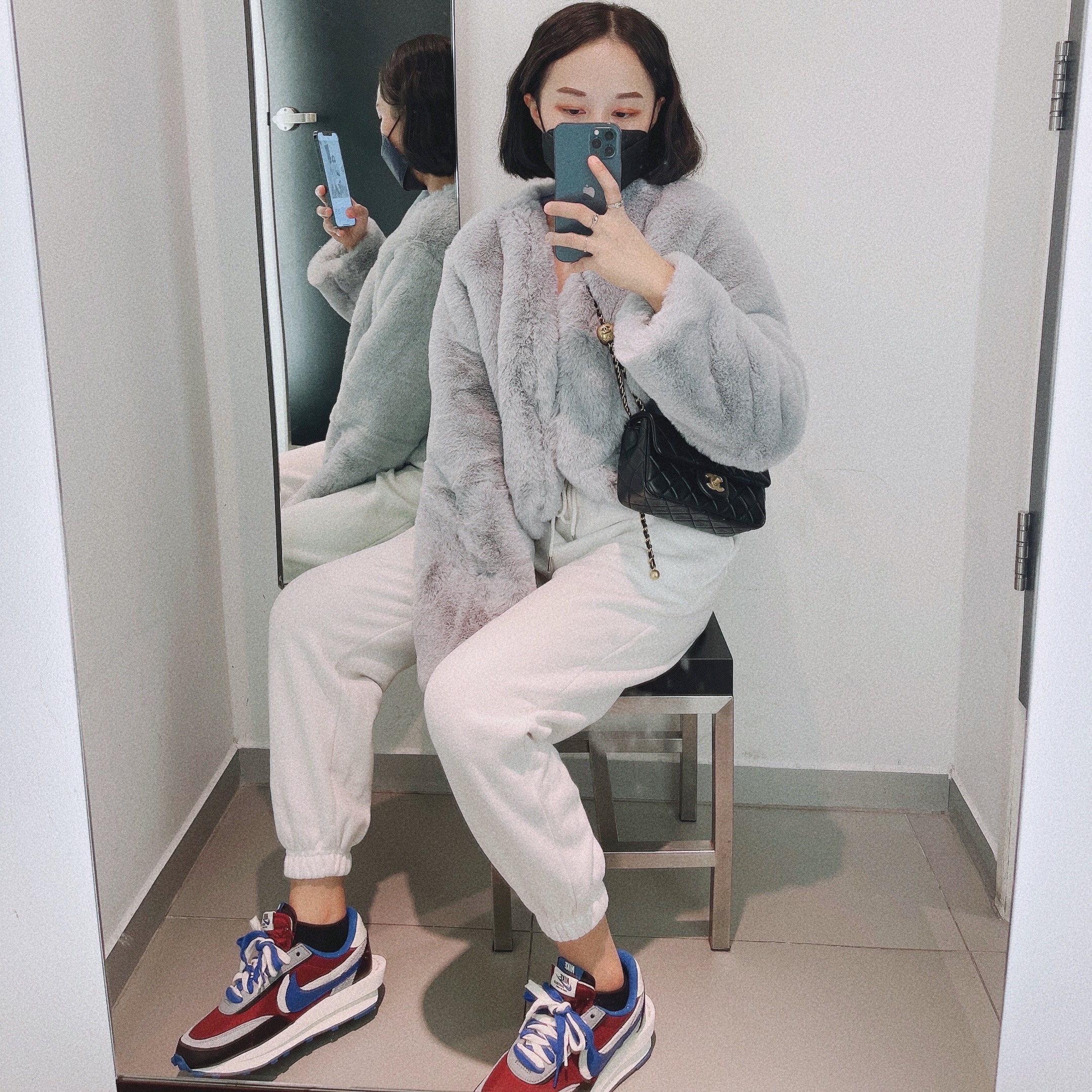 Nike x Sacai x Undercover LDWaffle Night Maroon Team Royal 착용 스타일 - 1