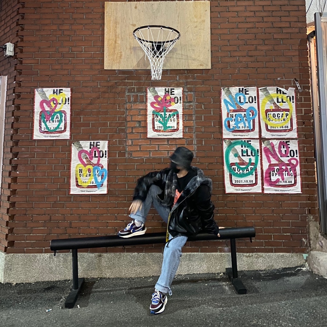 Nike x Sacai x Undercover LDWaffle Night Maroon Team Royal 착용 스타일