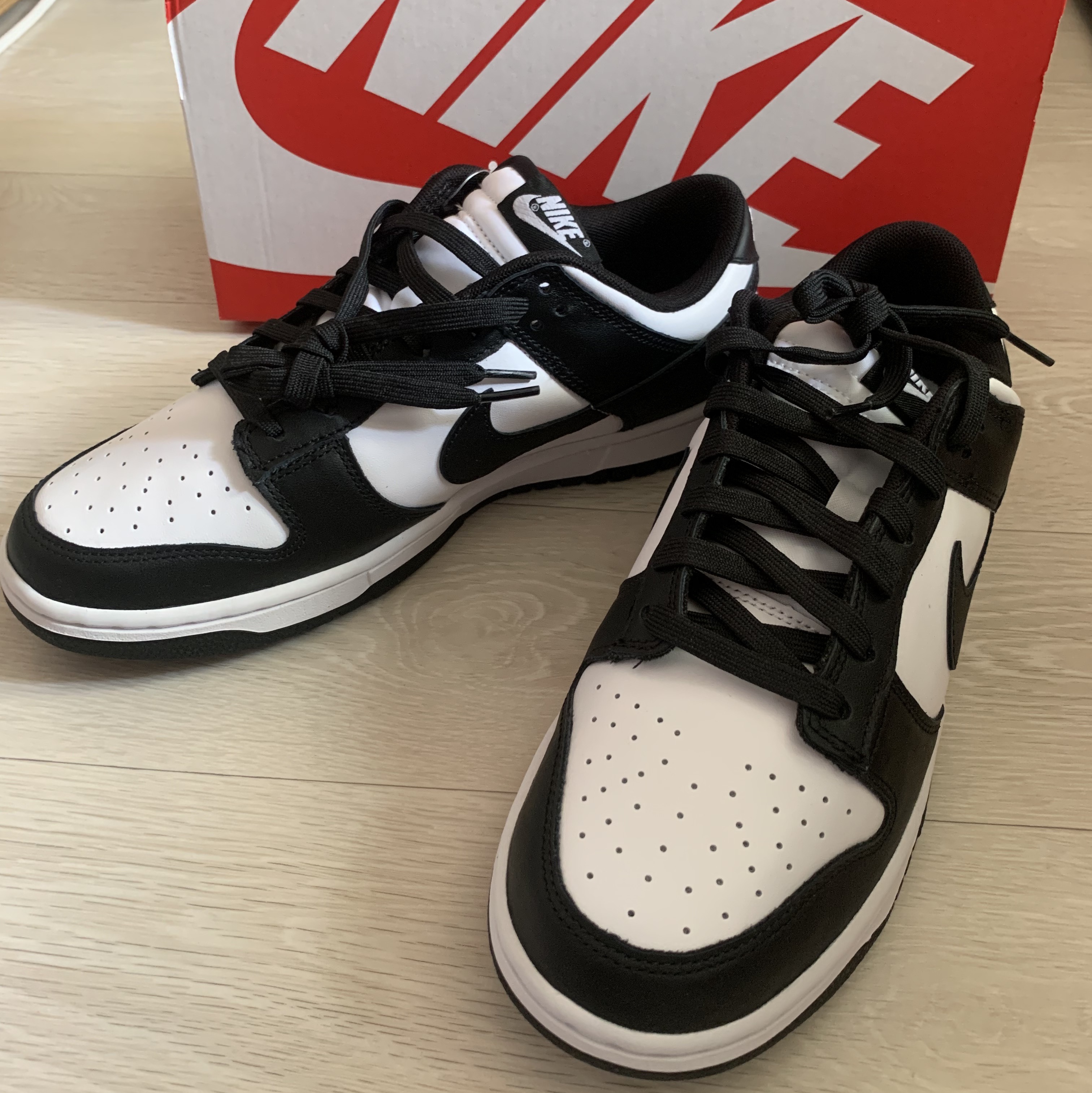 Nike Dunk Low Retro Black 착용 스타일 - 1