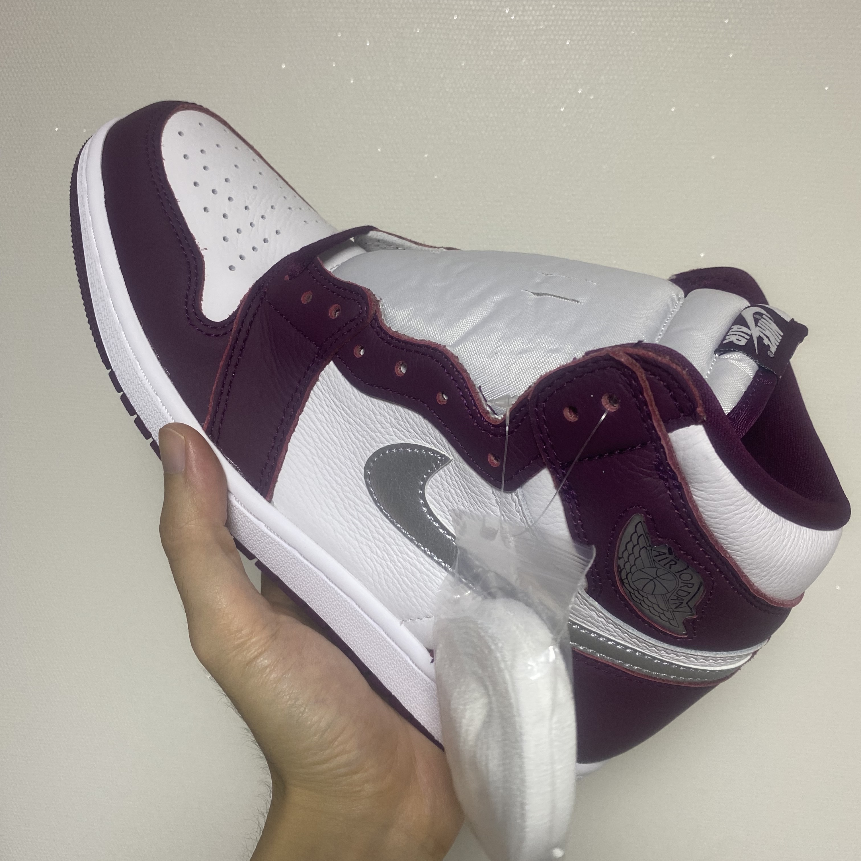 Jordan 1 Retro High OG Bordeaux 착용 스타일