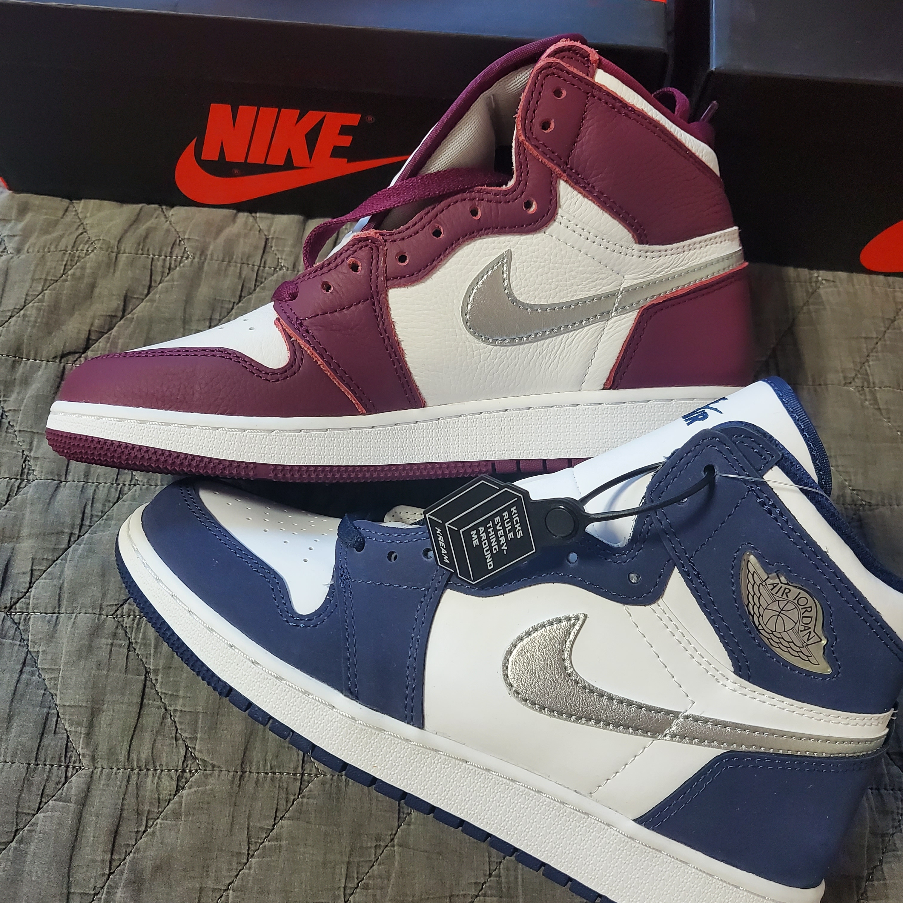 (GS) Jordan 1 Retro High OG Bordeaux, (GS) Jordan 1 Retro High OG CO.JP Midnight Navy 착용 스타일