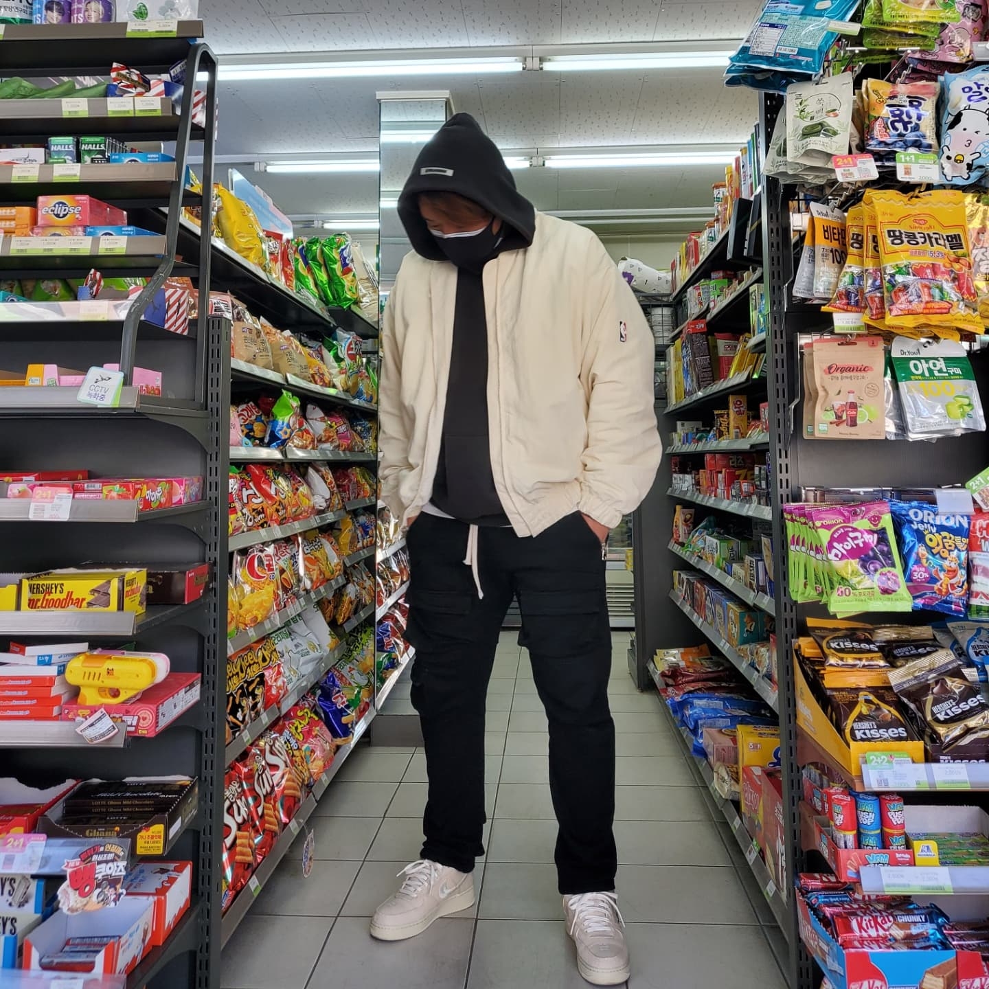 Nike x Fear of God Basketball Jacket String, Nike x Stussy Air Force 1 Low Fossil 착용 스타일 - 2