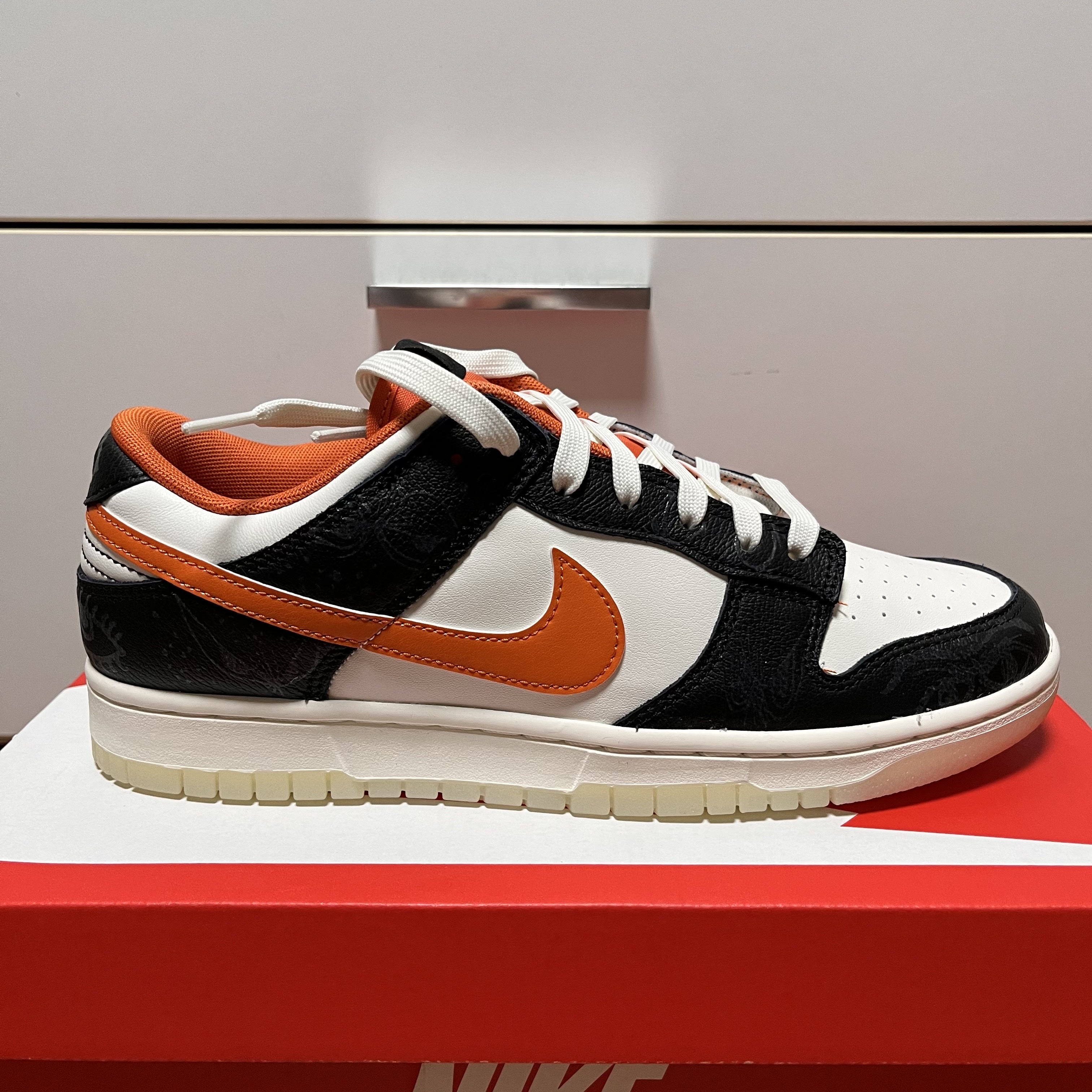 Nike Dunk Low Retro PRM Halloween 착용 스타일 - 4