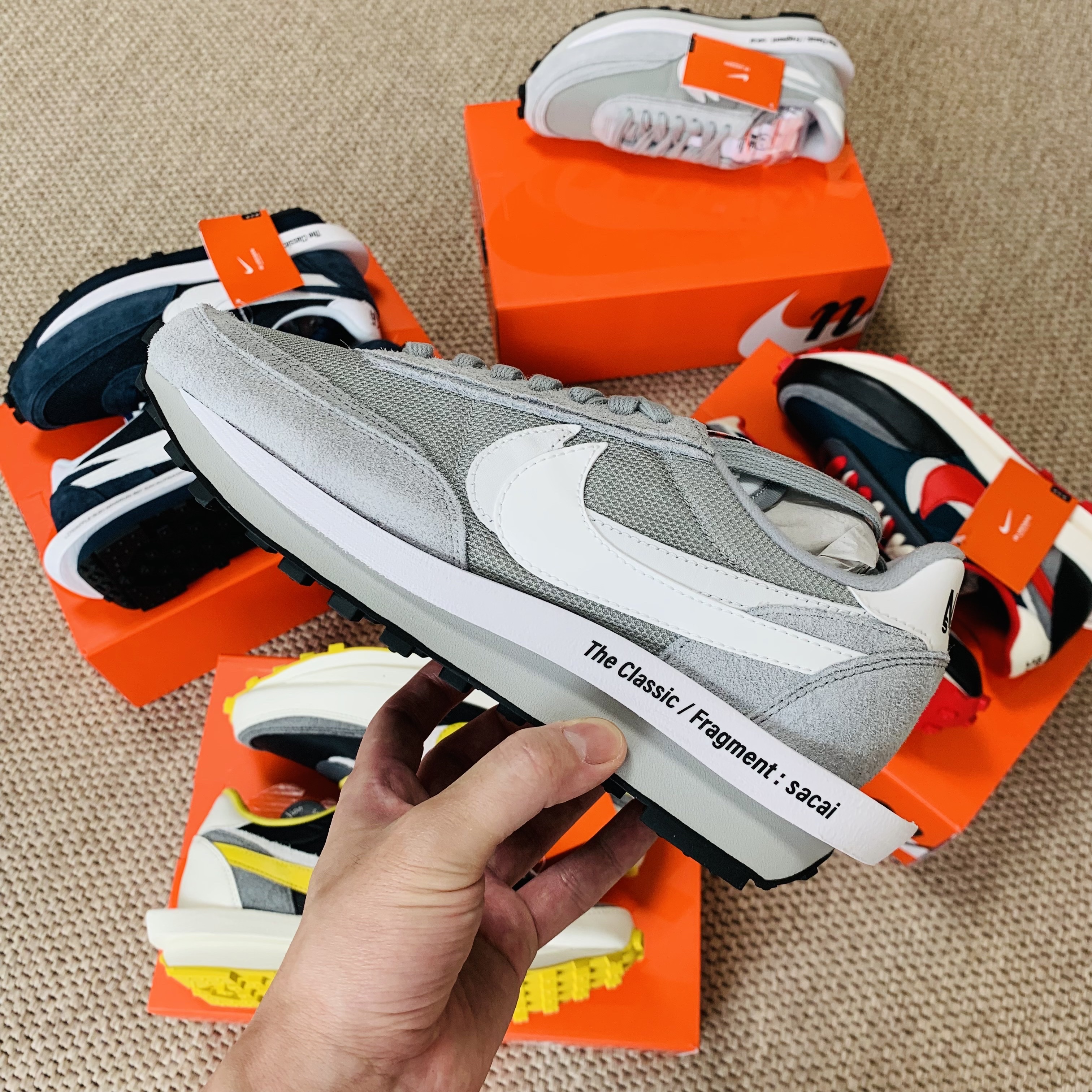 Nike x Sacai x Fragment LDWaffle Light Smoke Grey, Nike x Sacai x Fragment LDWaffle Blackened Blue 착용 스타일 - 2