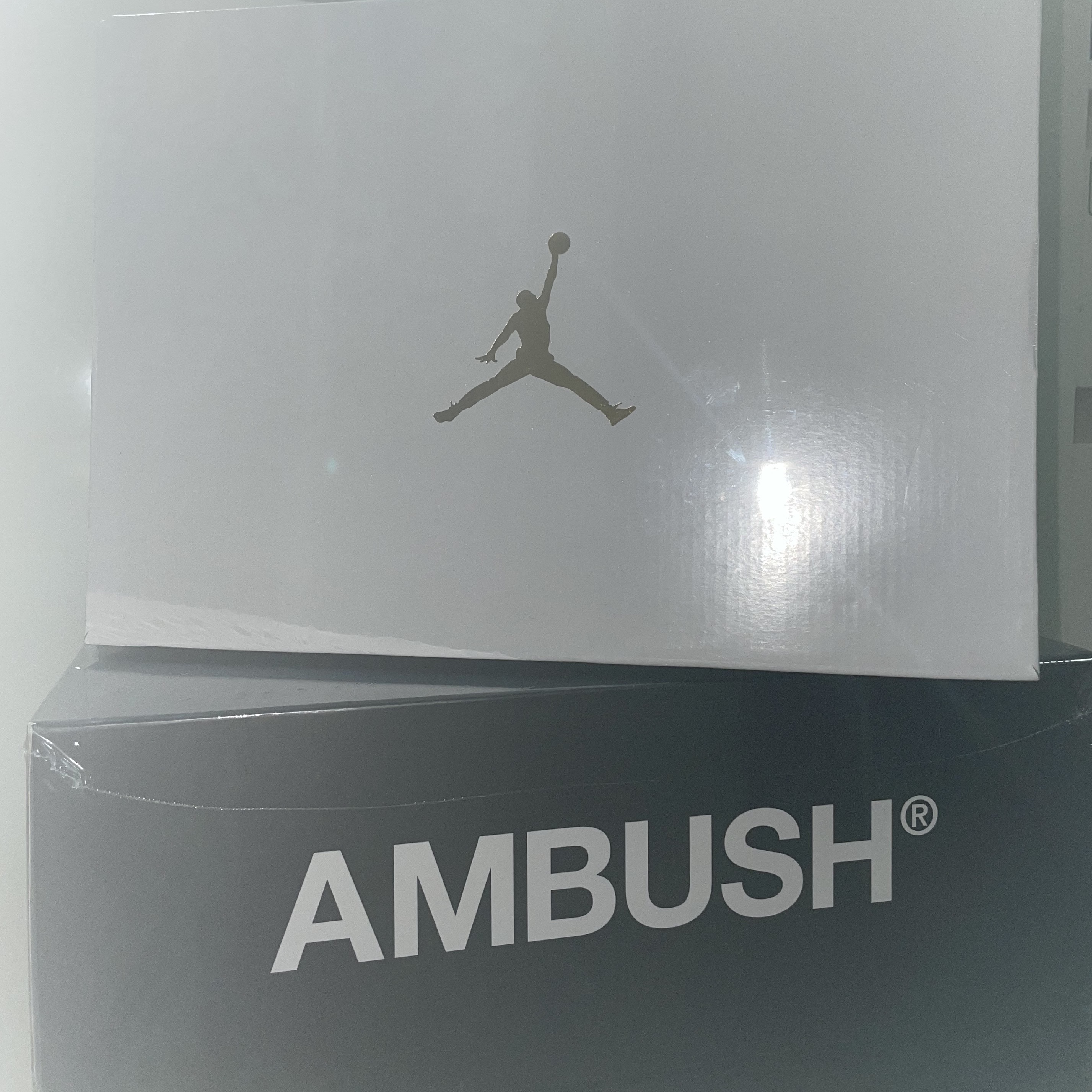(W) Jordan 1 Mid Wolf Grey, Nike x Ambush Dunk High Flash Lime 착용 스타일