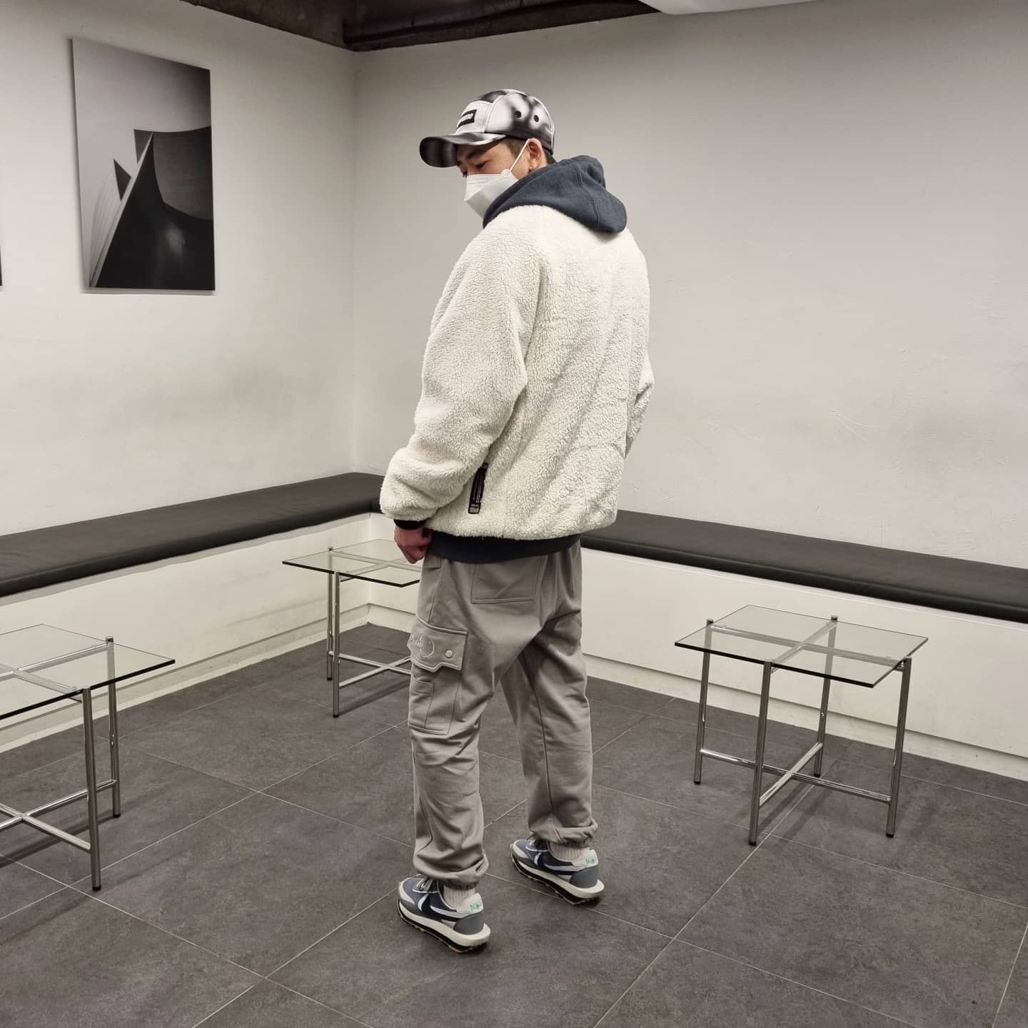 Supreme Washed Satin Camo Camp Cap Snow Camo - 21SS, Nike x Sacai x Clot LDWaffle Cool Grey 착용 스타일 - 1