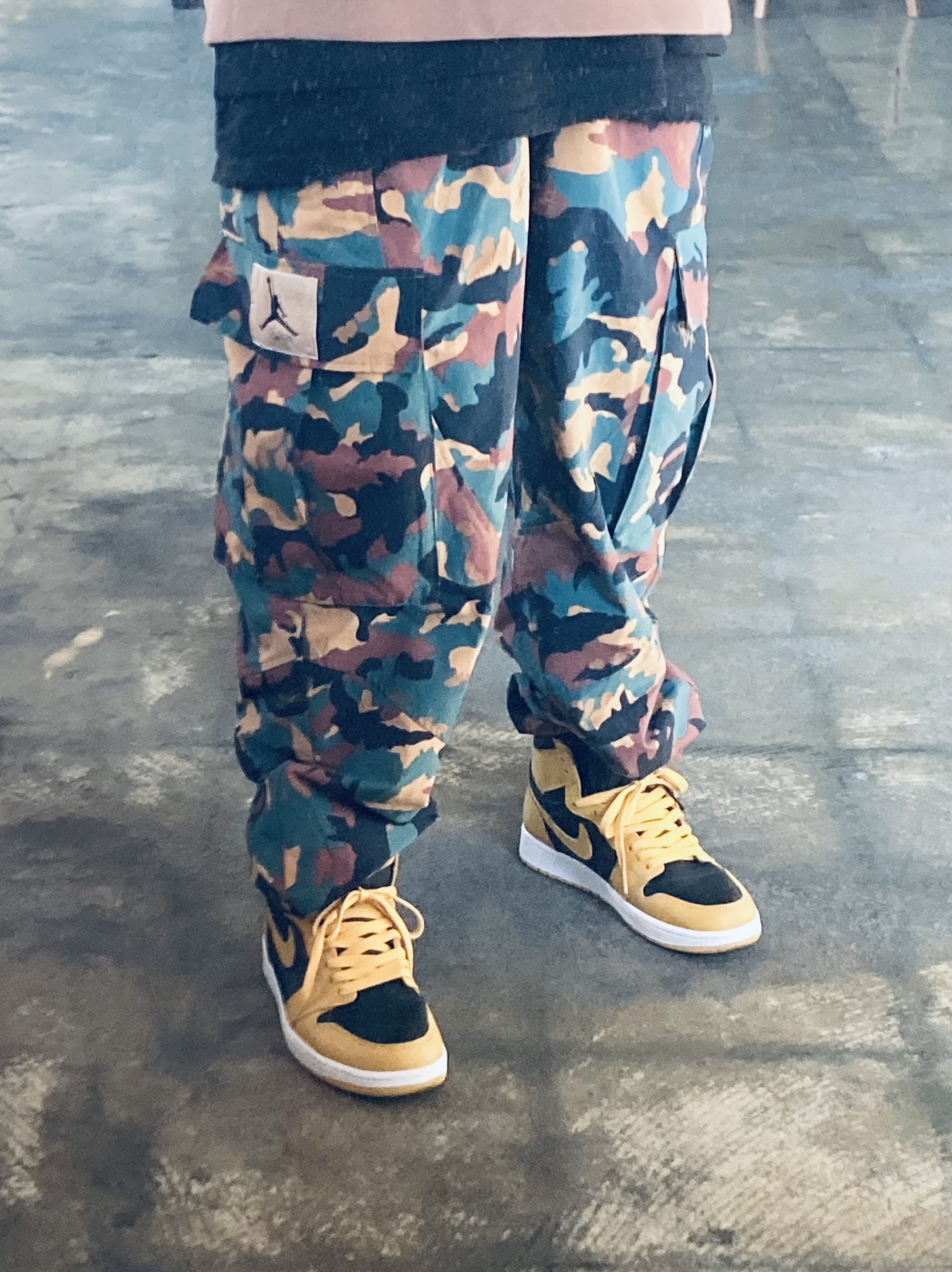Jordan 1 Retro High OG Pollen 착용 스타일 - 3