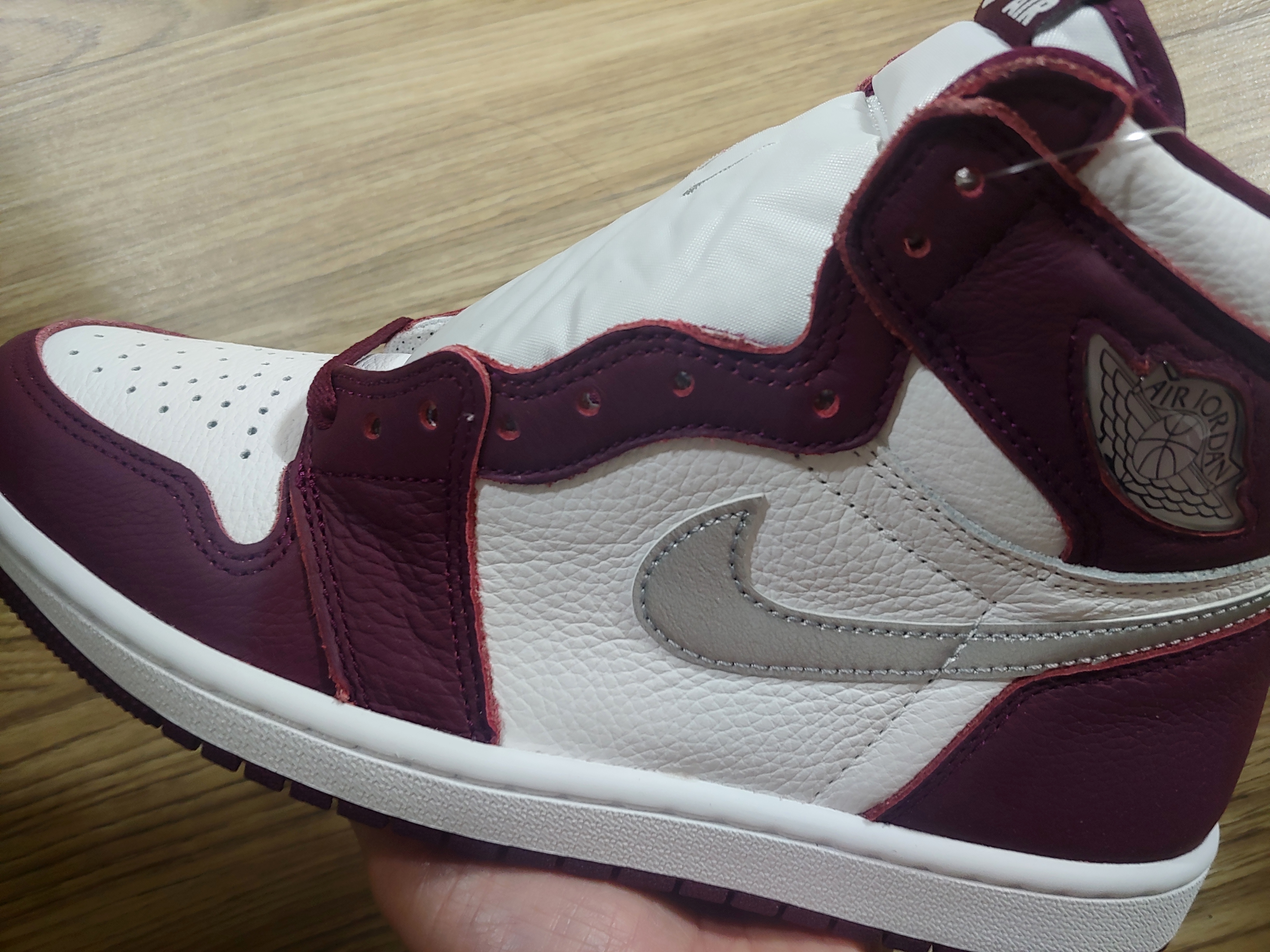 Jordan 1 Retro High OG Bordeaux 착용 스타일