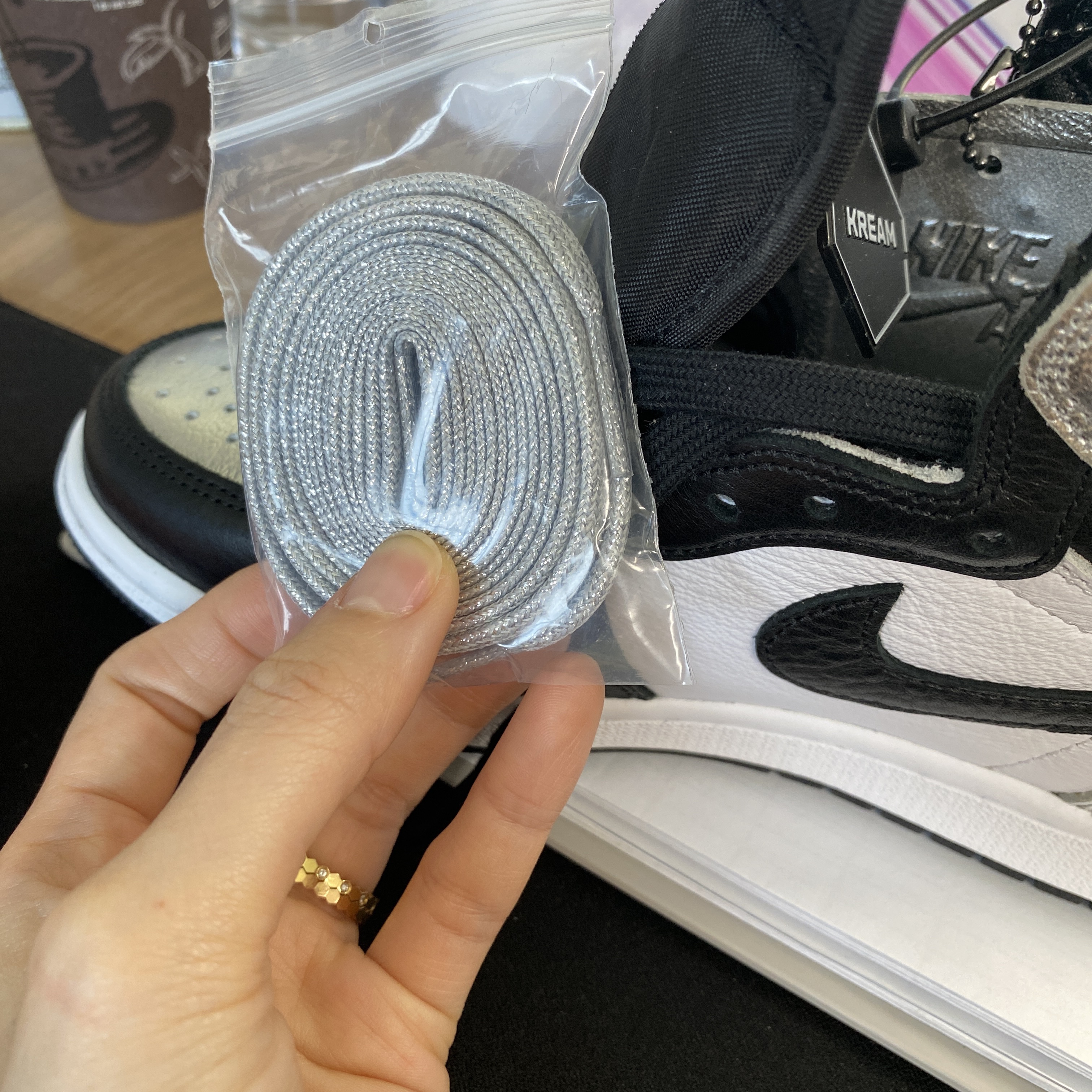 (W) Jordan 1 Retro High OG Silver Toe 착용 스타일 - 3