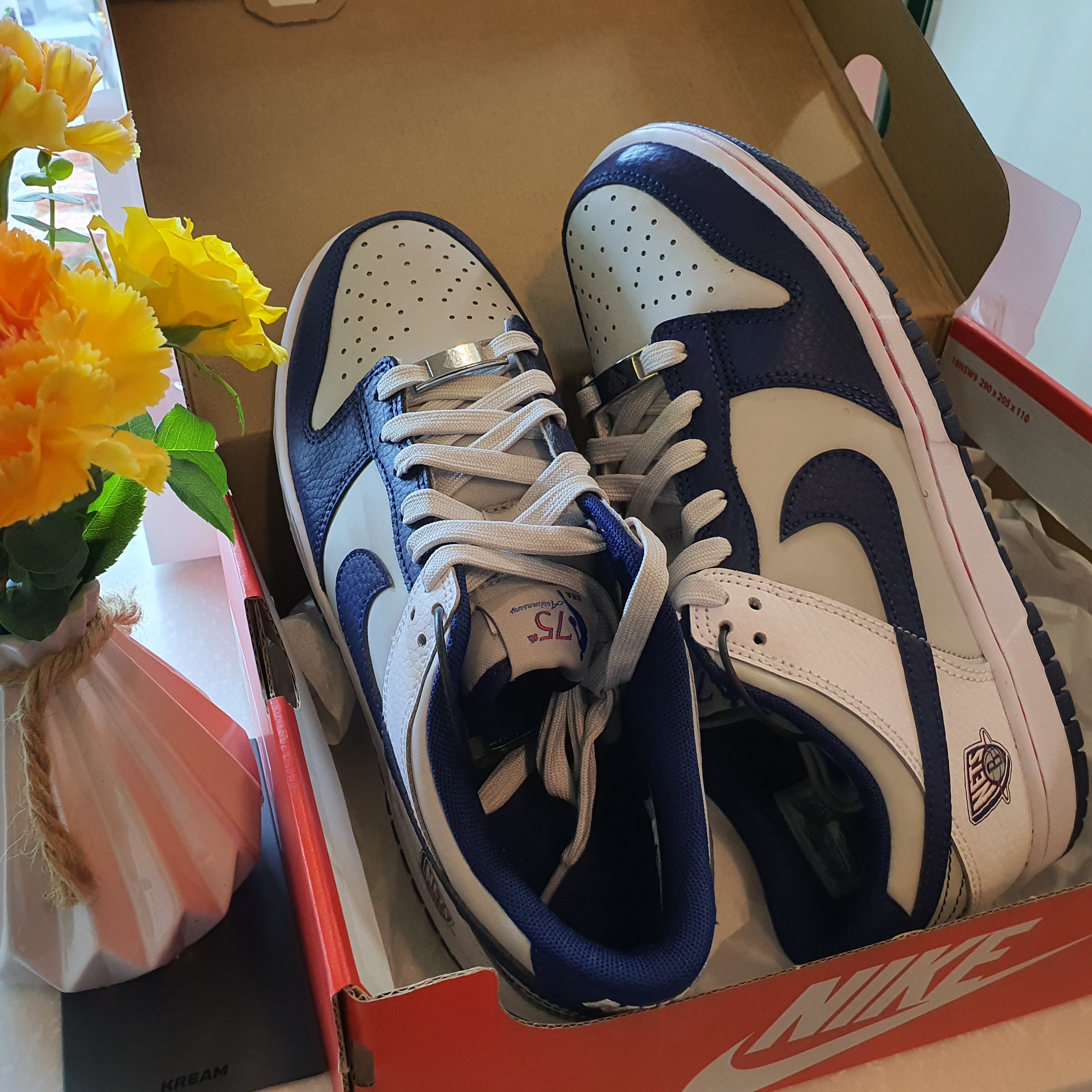 Nike x NBA Dunk Low Retro EMB Nets 착용 스타일