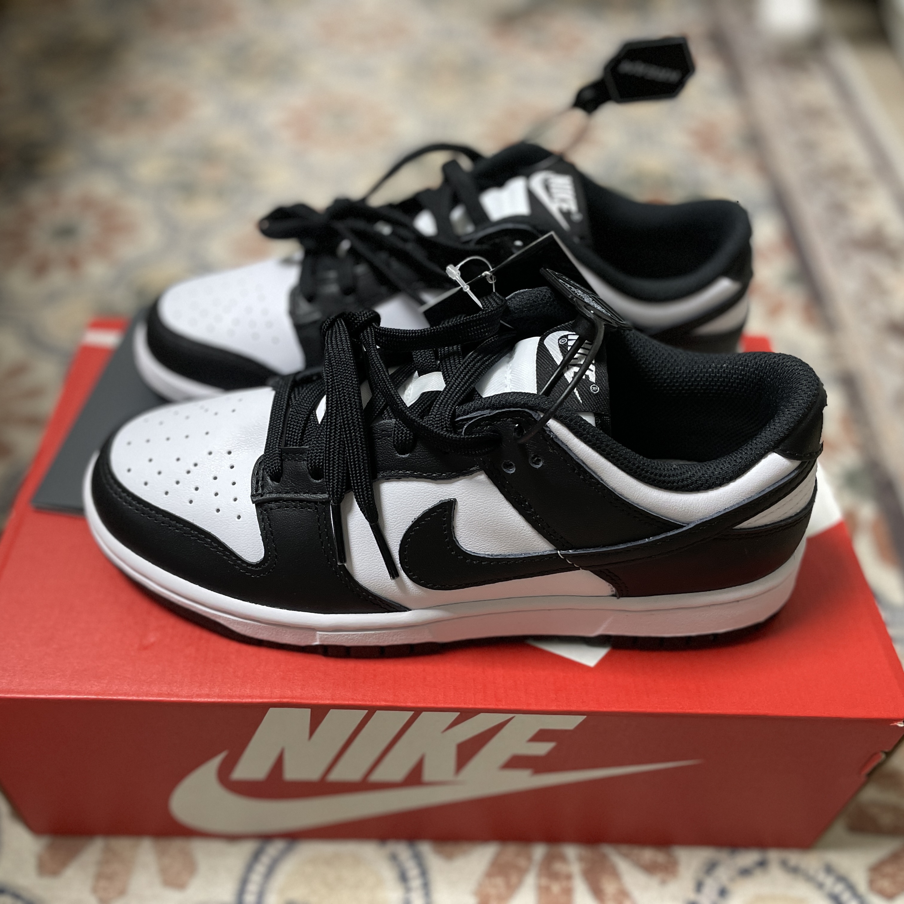 (W) Nike Dunk Low Black 착용 스타일