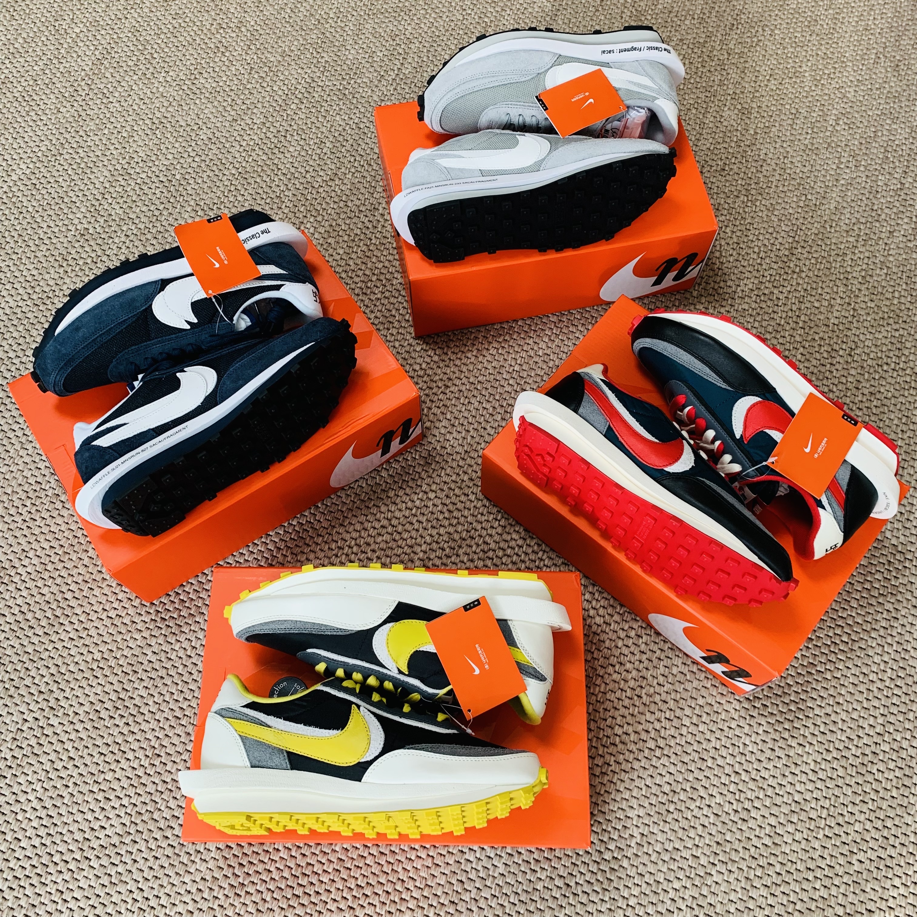 Nike x Sacai x Fragment LDWaffle Light Smoke Grey, Nike x Sacai x Fragment LDWaffle Blackened Blue 착용 스타일 - 1