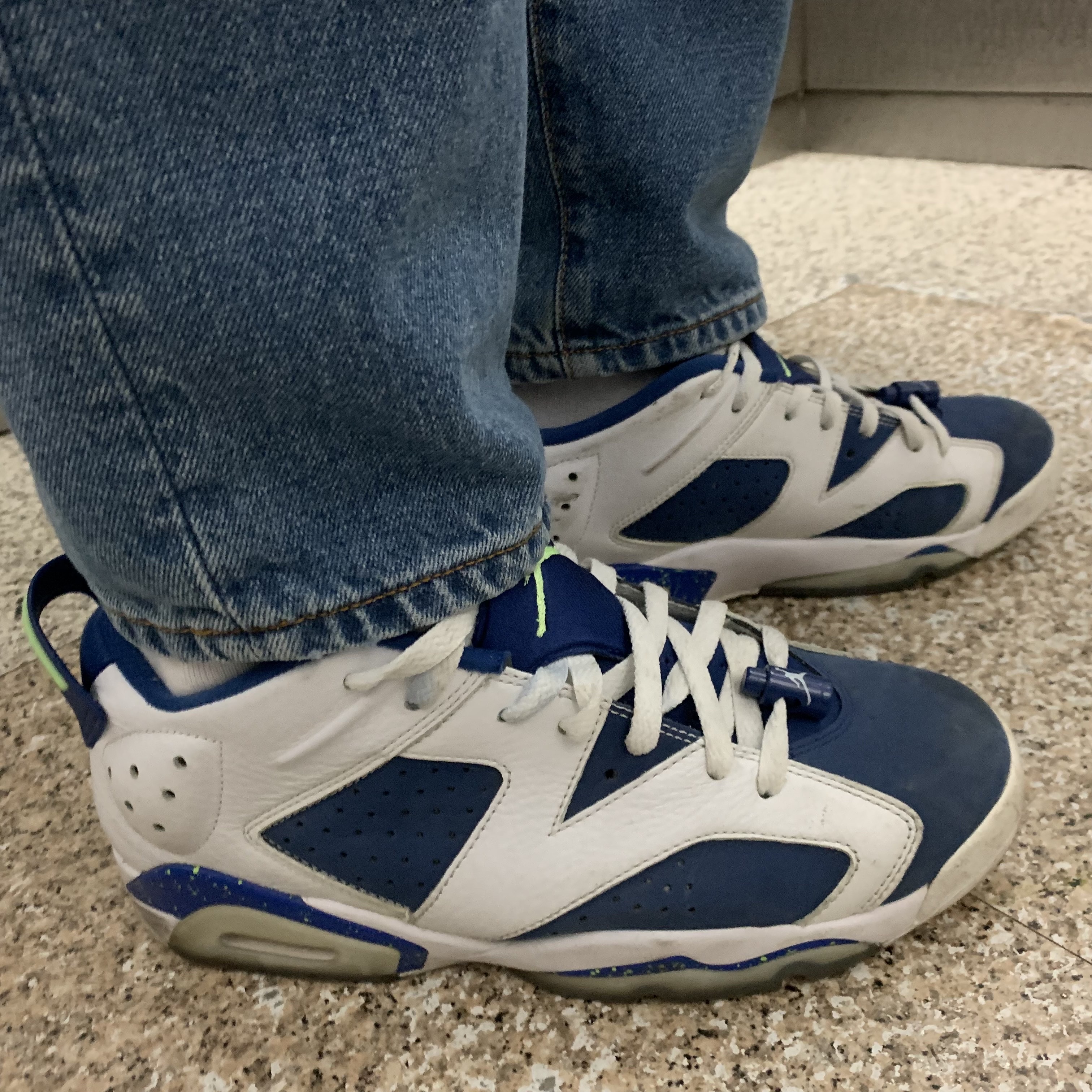 Jordan 6 Retro Low Ghost Green 착용 스타일