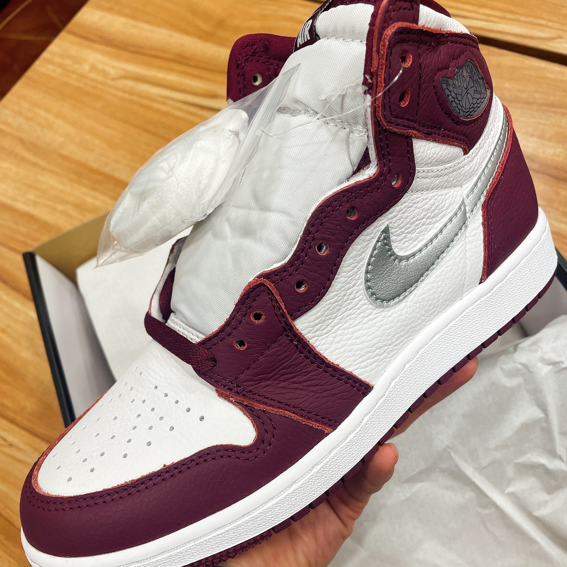 Jordan 1 Retro High OG Bordeaux 착용 스타일