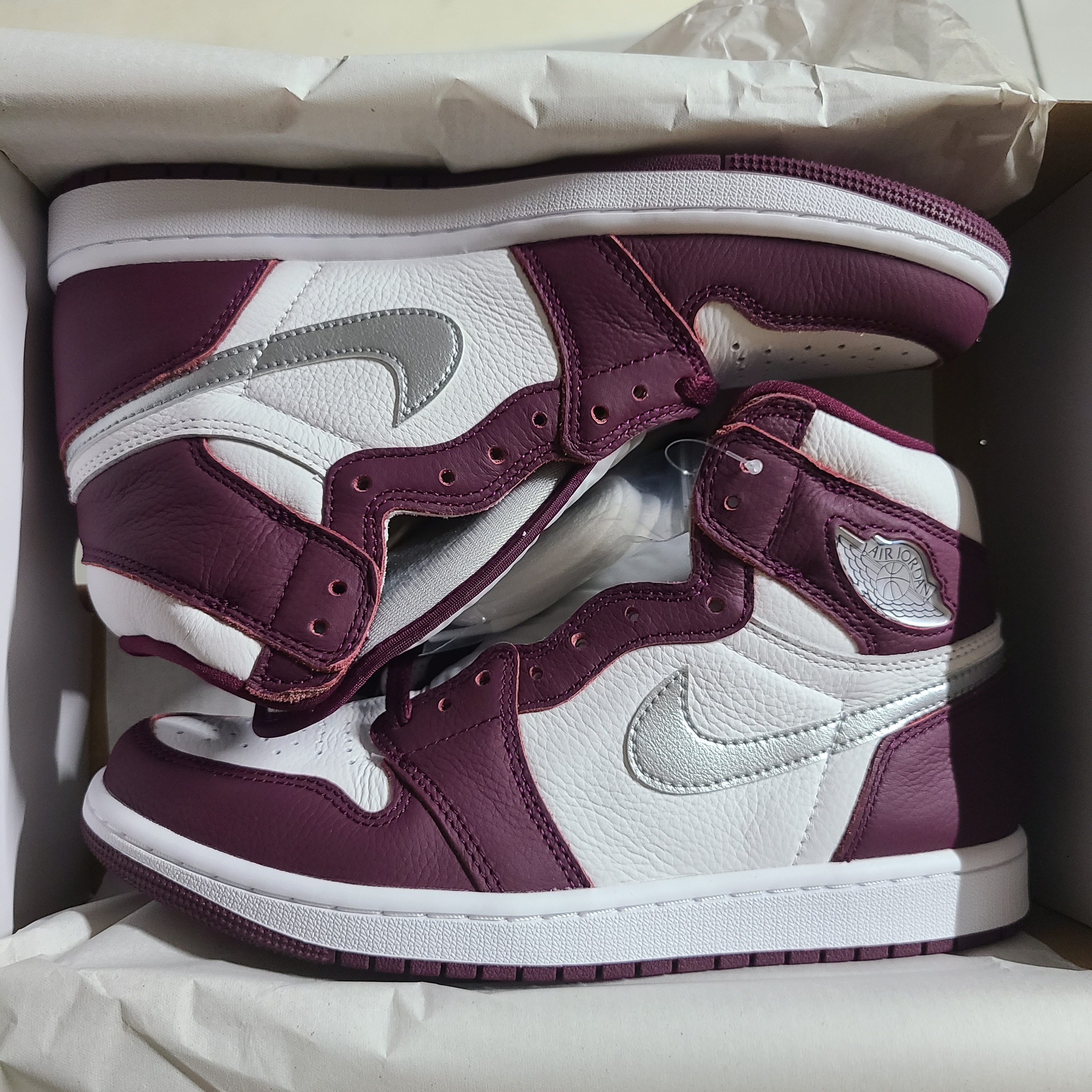 Jordan 1 Retro High OG Bordeaux 착용 스타일